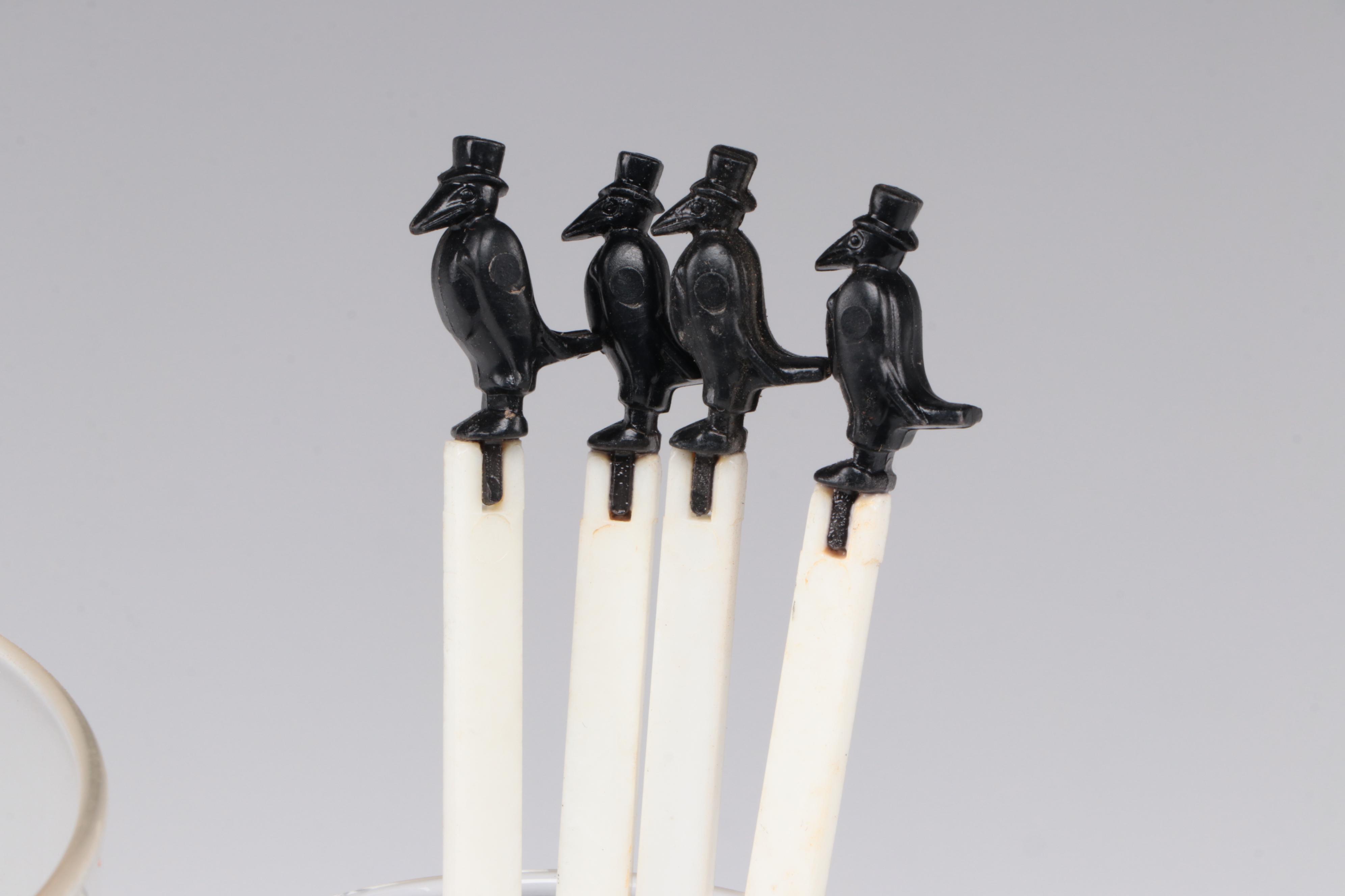 Old Crow and Glenmore Bourbon Glasses with Drink Stirrers and Vat 69 Pub Jug