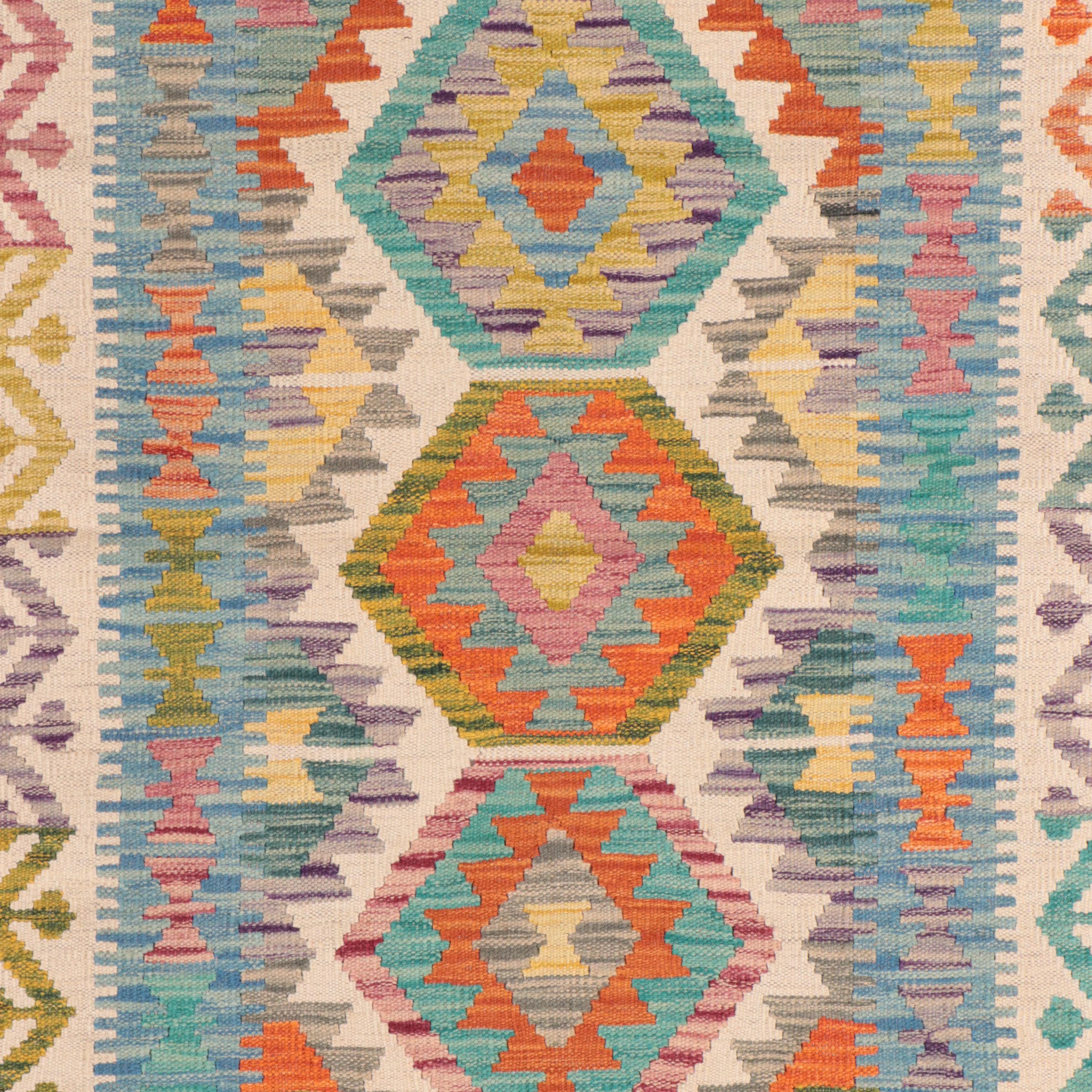 2'9 x 9'7 Handwoven Pakistani Kilim Carpet Runner