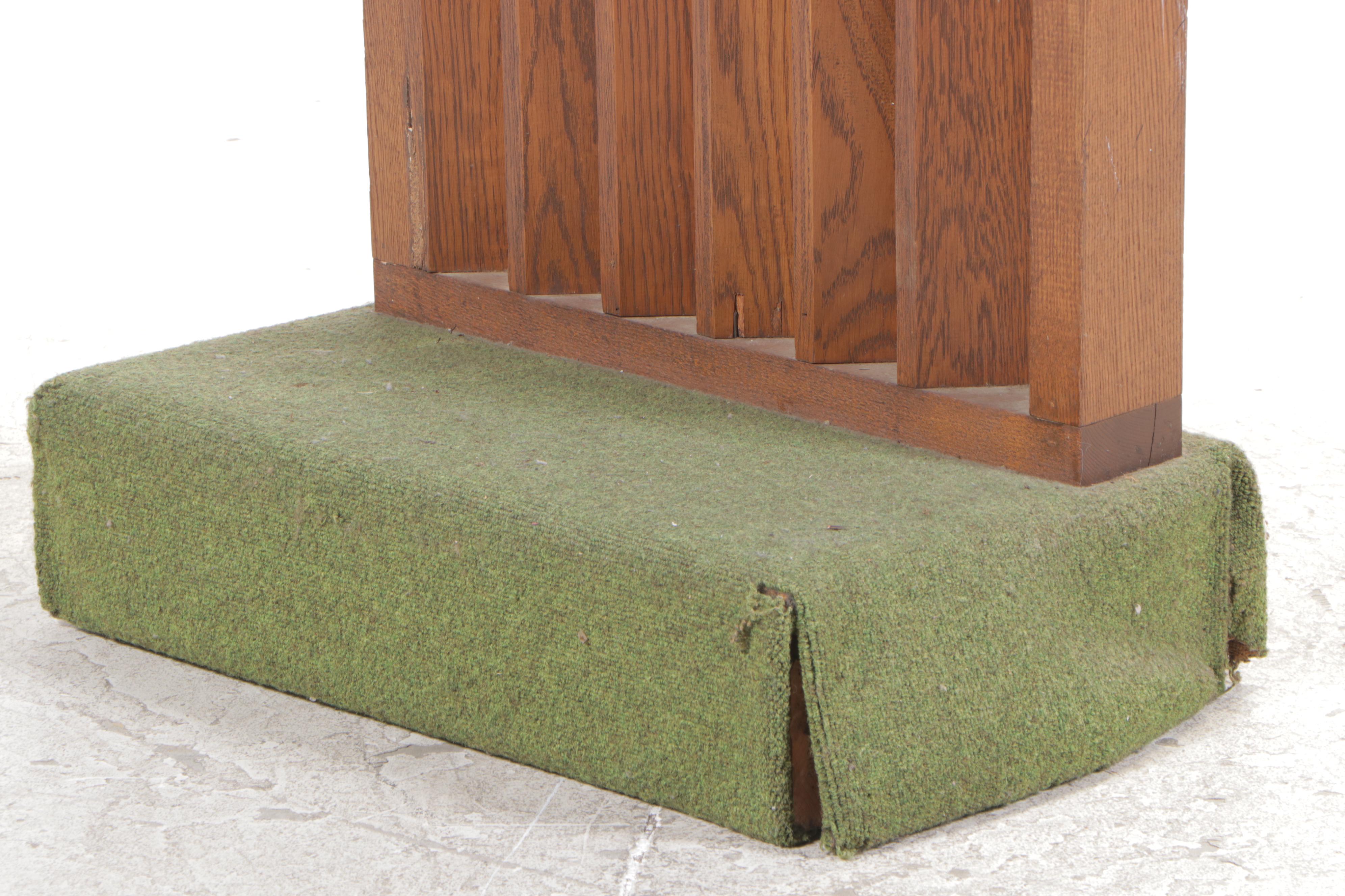 Mid Century Modern Style Oak Confessional Kneeler, Mid to Late 20th Century