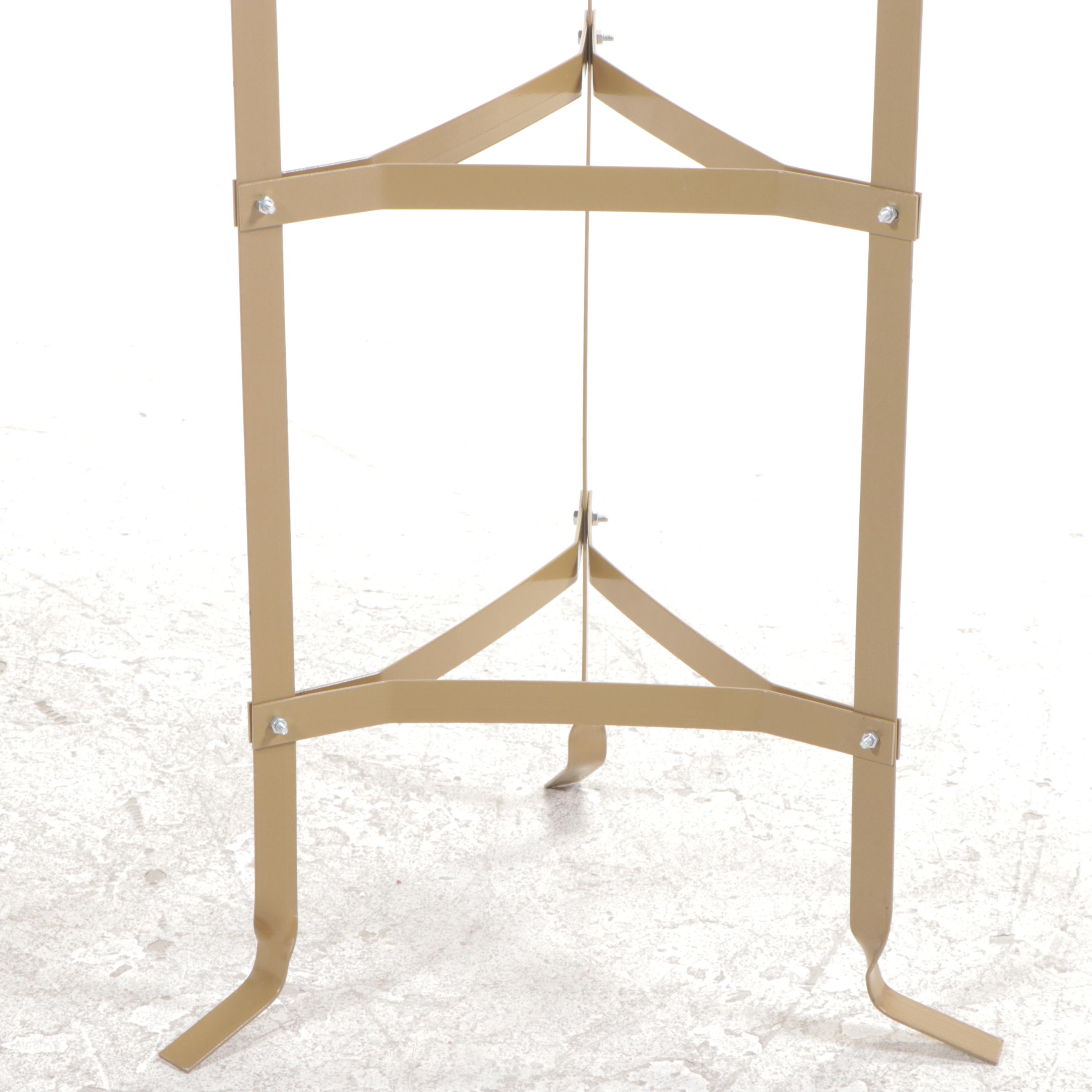 European Style Metal Six Tier Cookware Stand