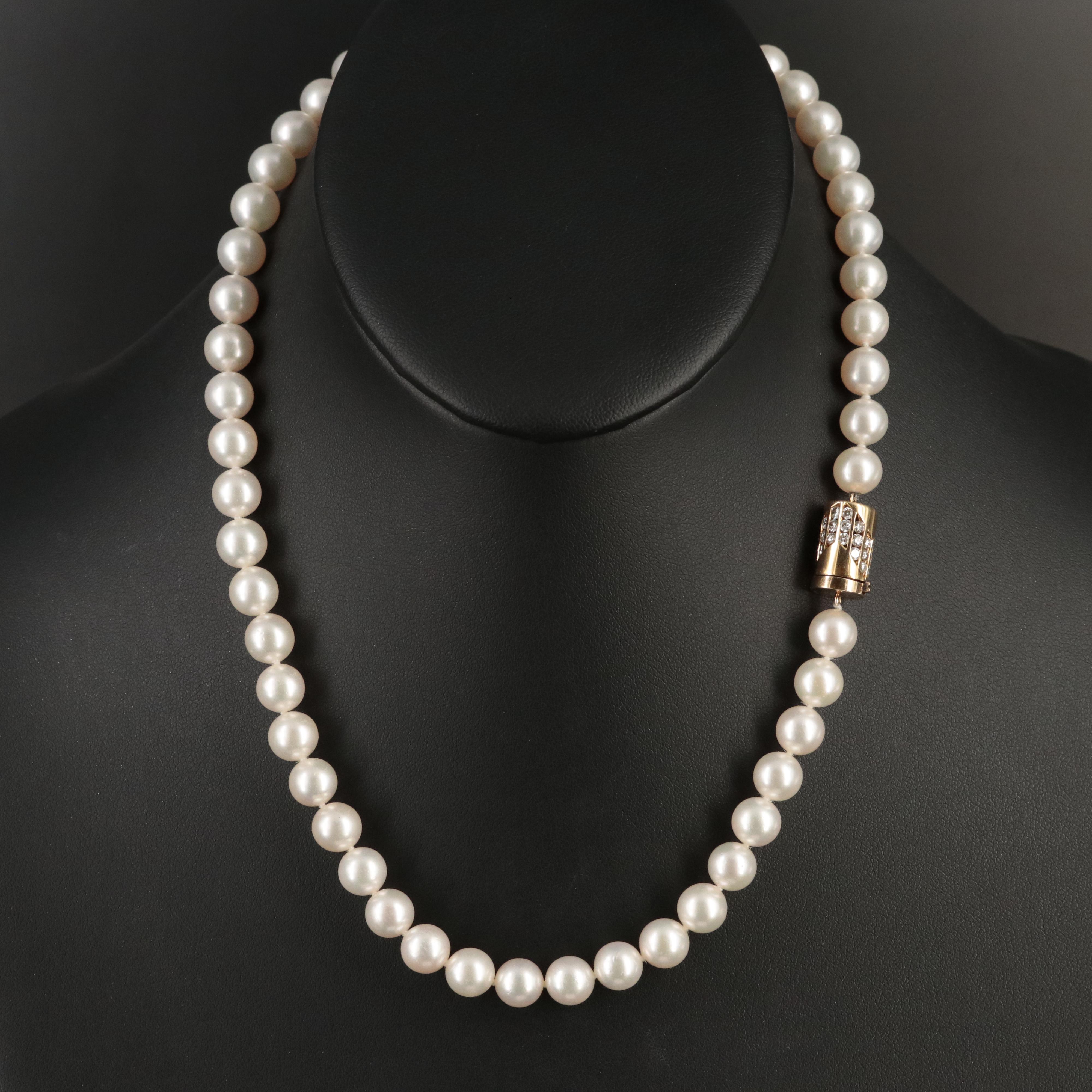 18K 1.00 CTW Diamond Clasp on Pearl Necklace