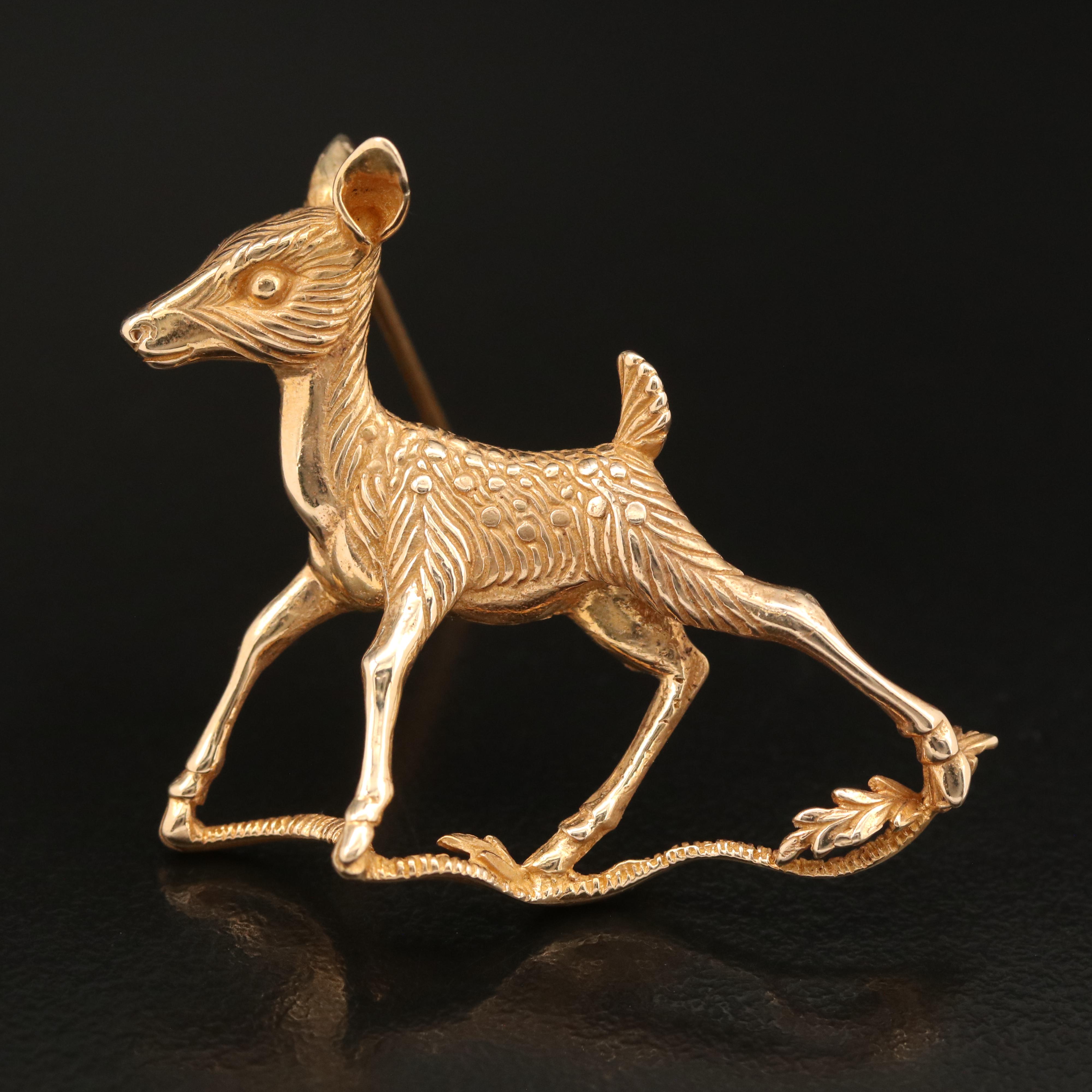 14K Fawn Brooch