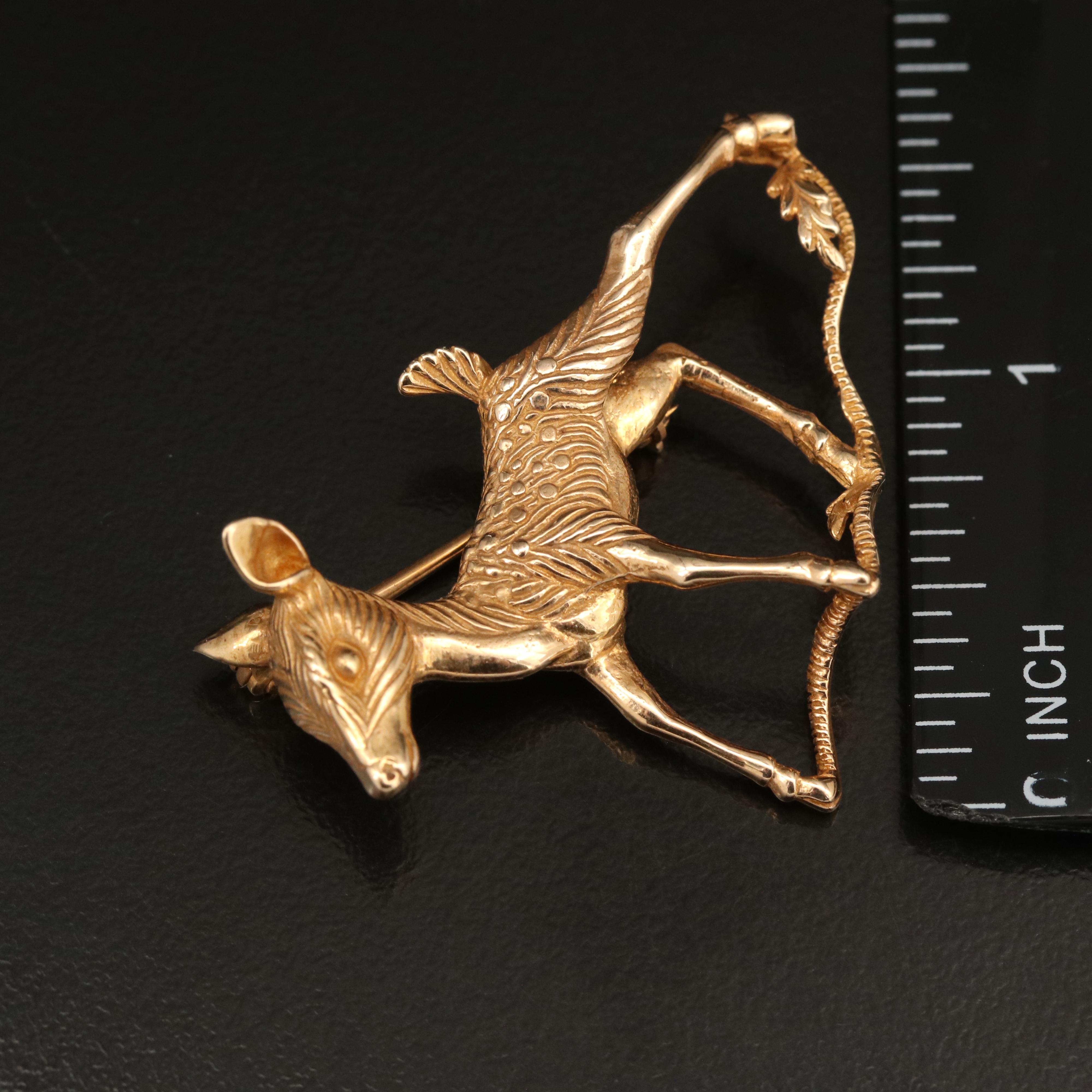 14K Fawn Brooch