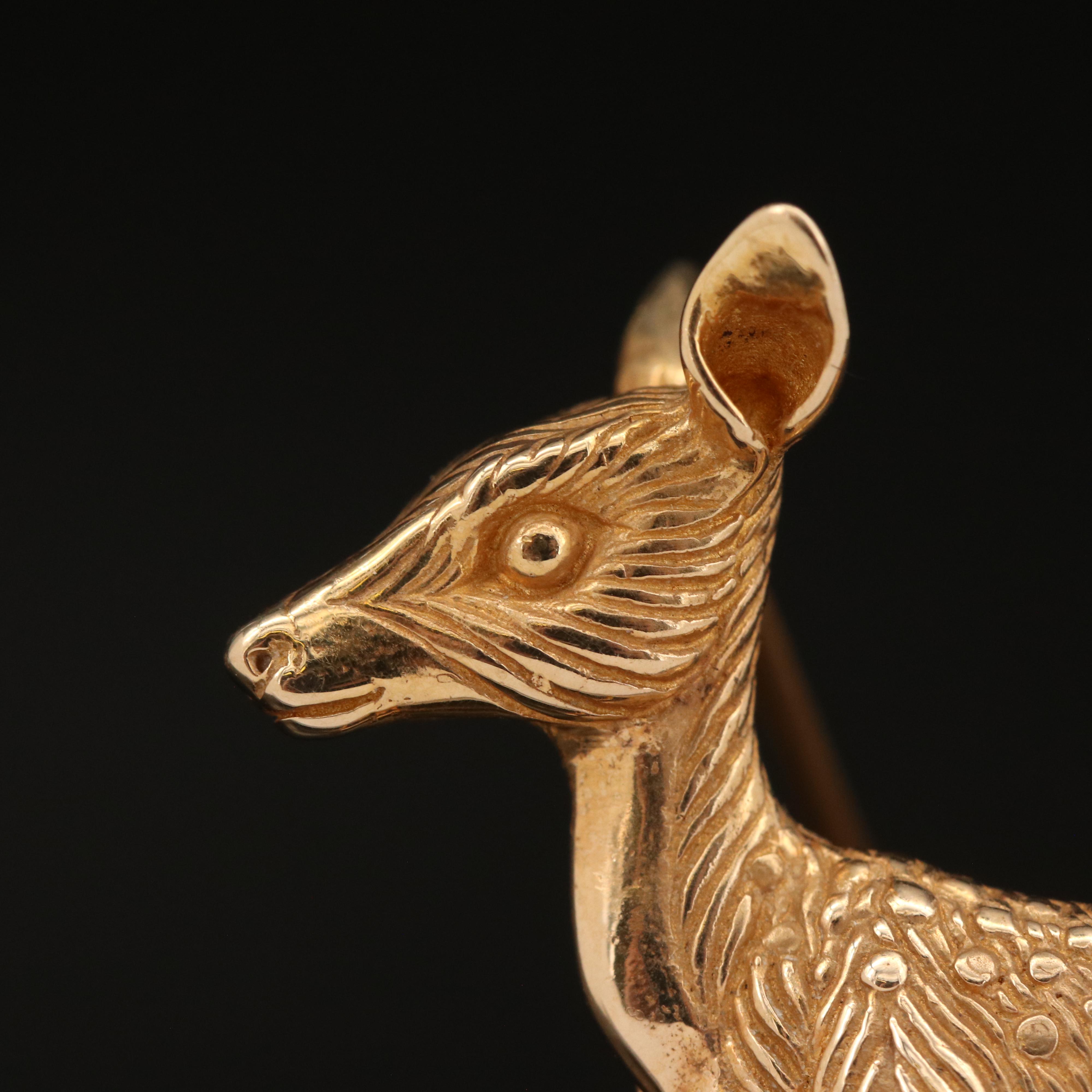 14K Fawn Brooch