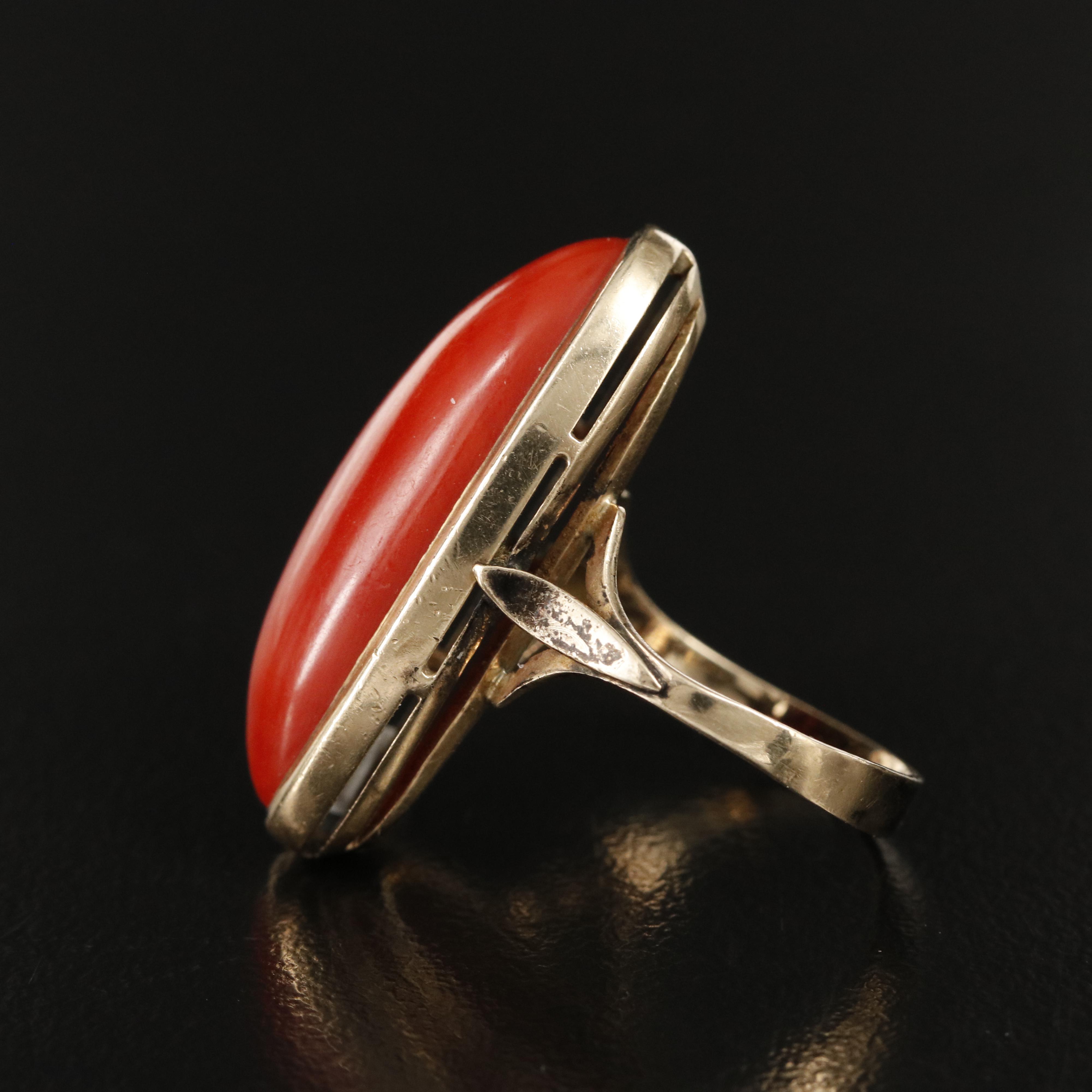 Vintage 10K Coral Oval Cabochon Ring