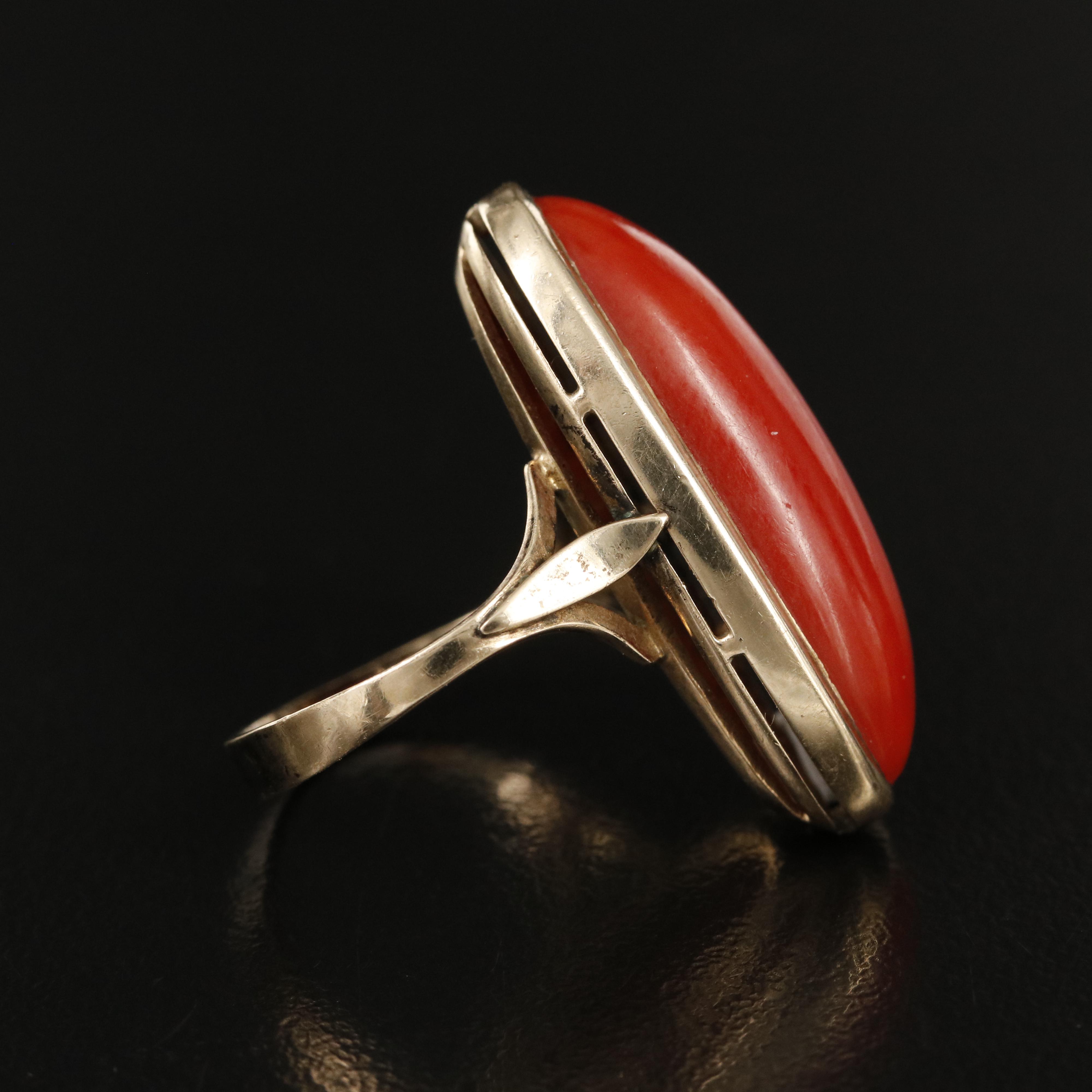 Vintage 10K Coral Oval Cabochon Ring