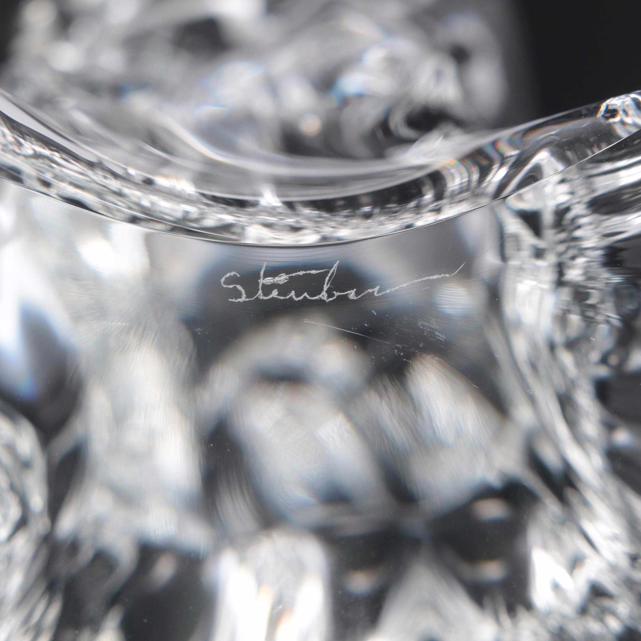 Steuben Art Glass "Young Giraffe" Figurine Designed by Lloyd Atkins