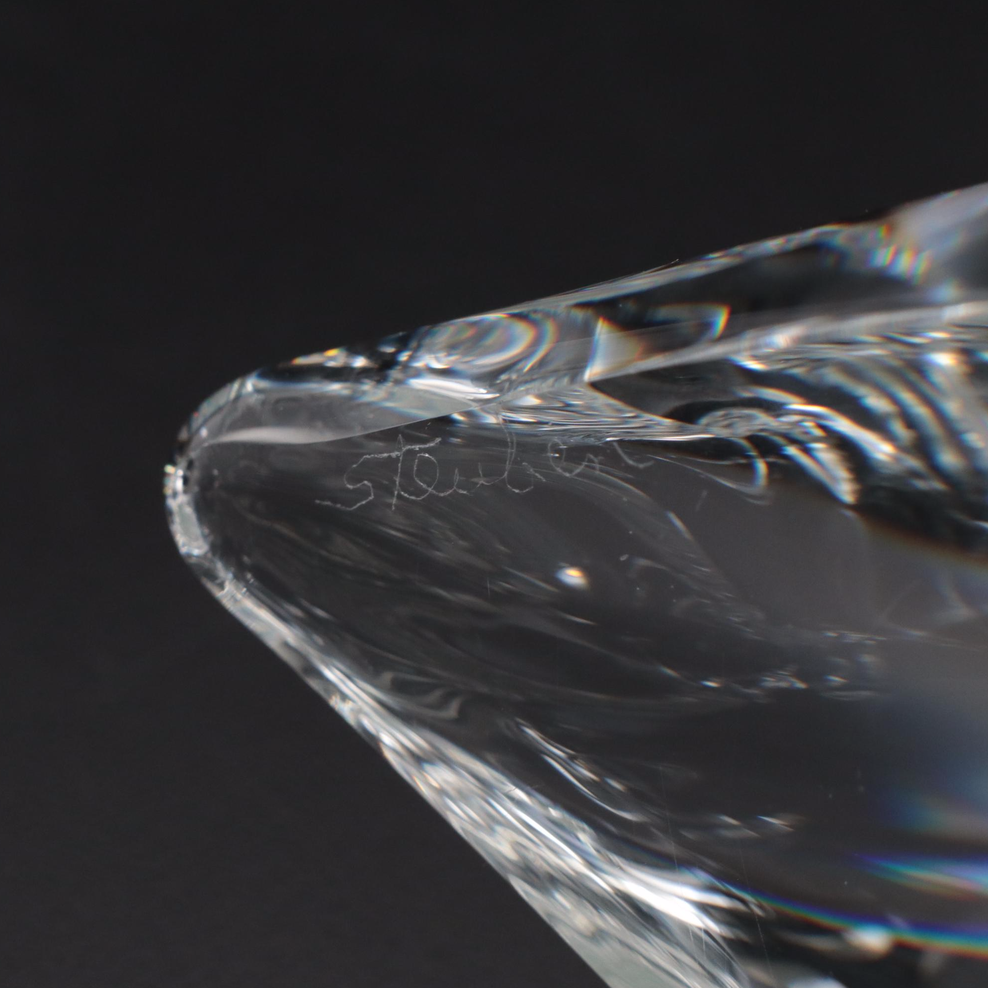 Steuben Art Glass Swan Statuette, Mid to Late 20th Century