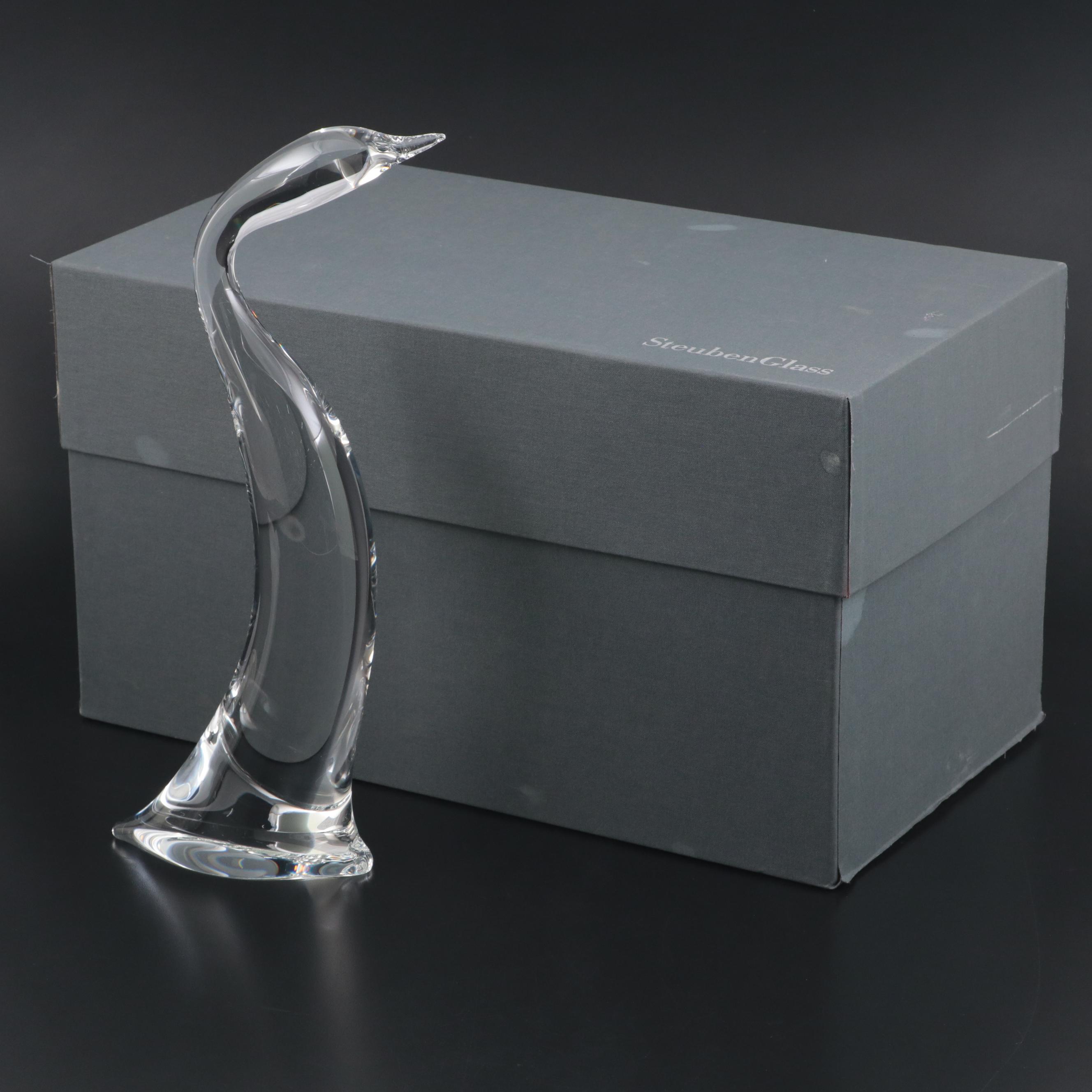 Steuben Art Glass Swan Statuette, Mid to Late 20th Century