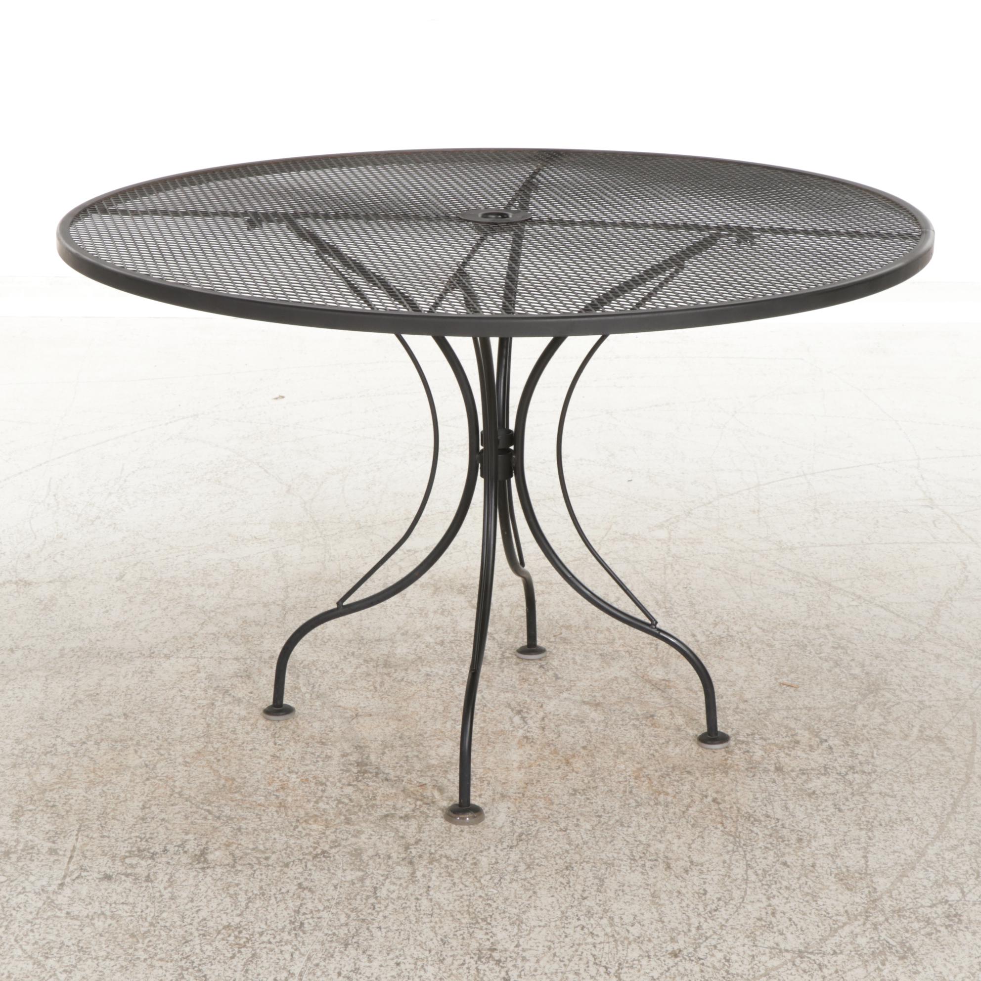 Metal Mesh Patio Dining Table and Four Chairs