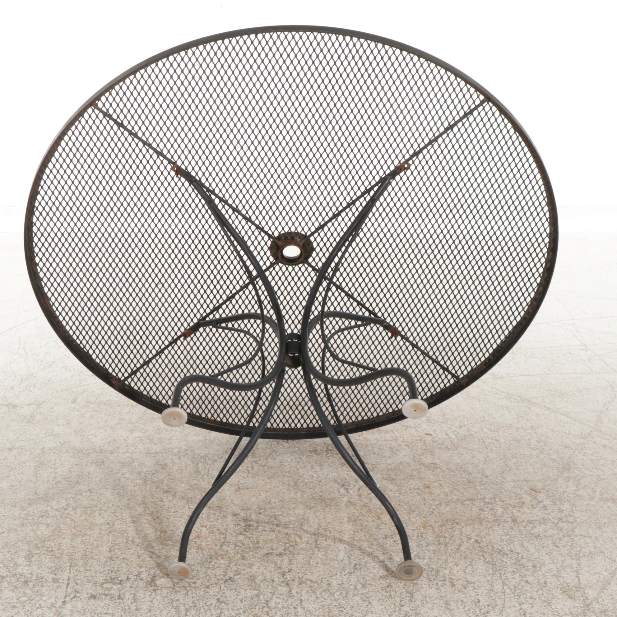 Metal Mesh Patio Dining Table and Four Chairs