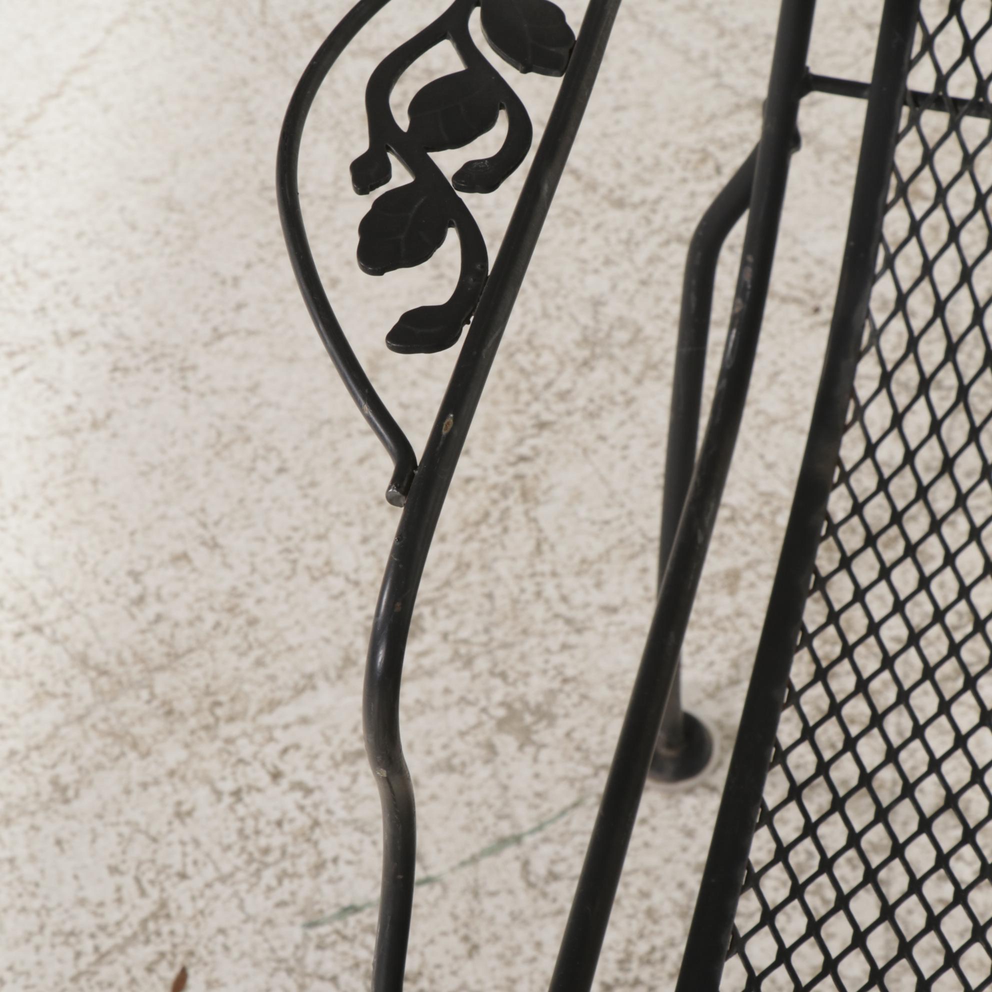 Metal Mesh Patio Dining Table and Four Chairs