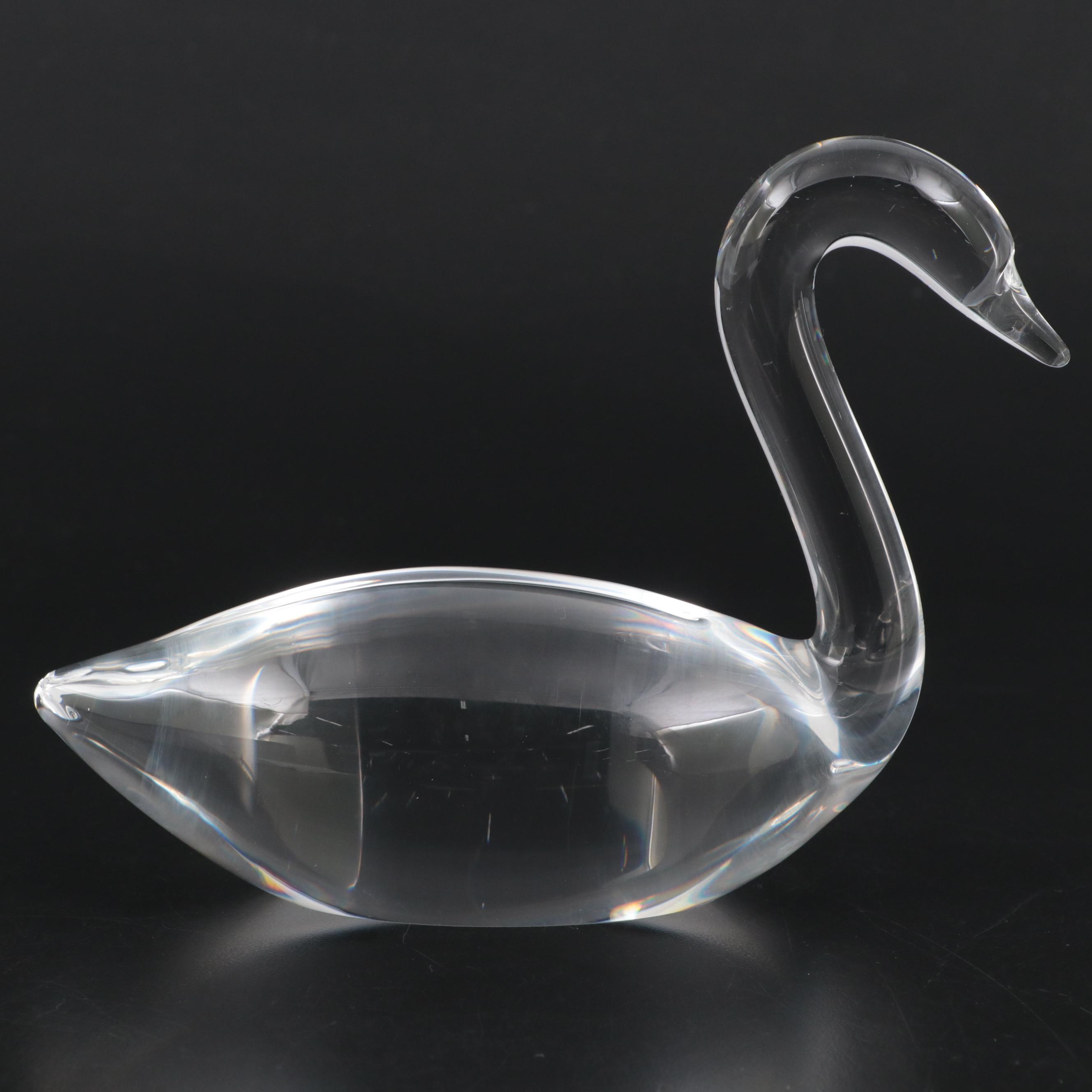 Steuben Art Glass "Swan" Figurine Designed by Lloyd Atkins, Mid/Late 20th C.