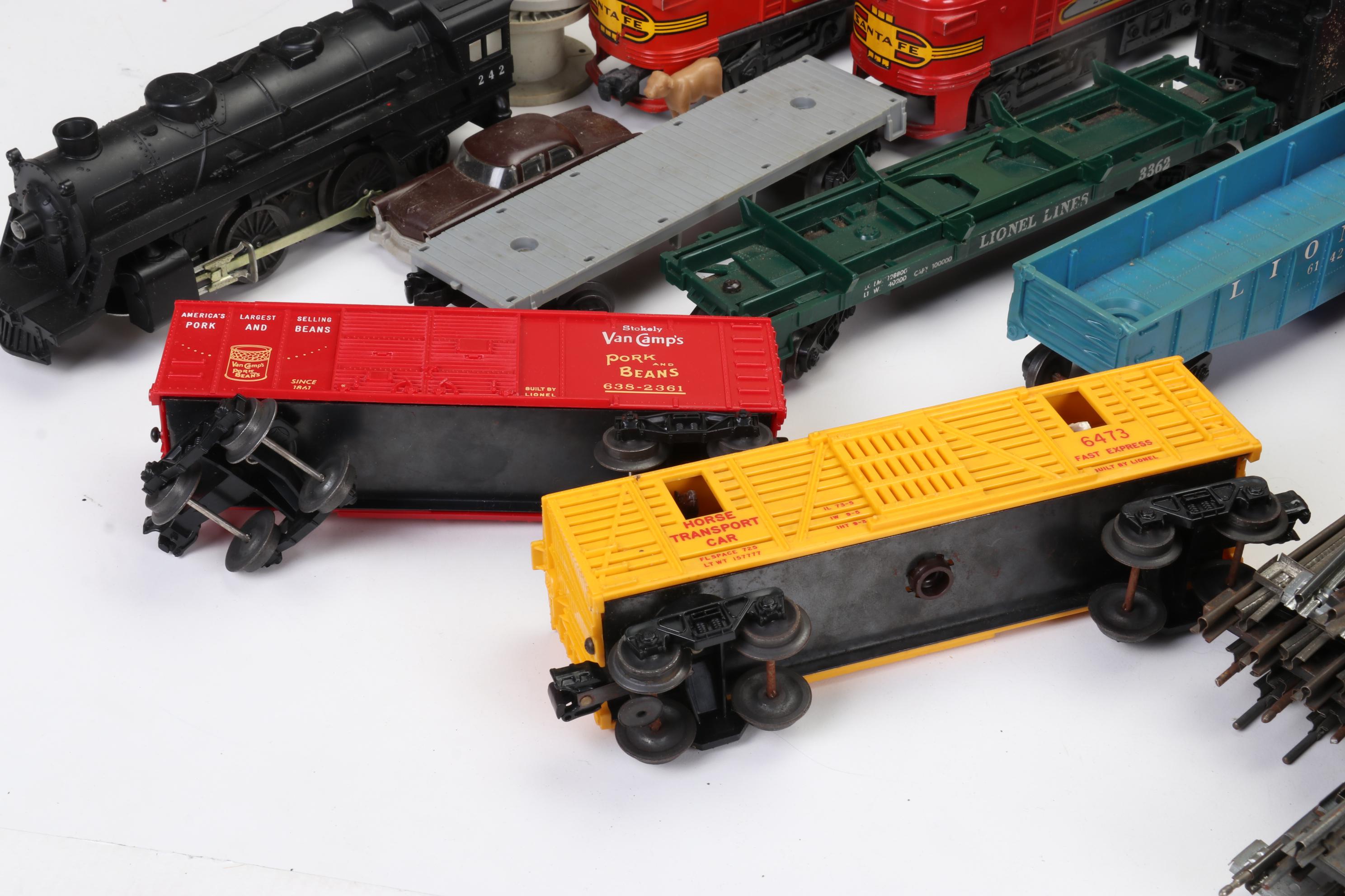 Lionel O-Scale Train Set with Diesel and Steam Locomotives, Late 20th Century
