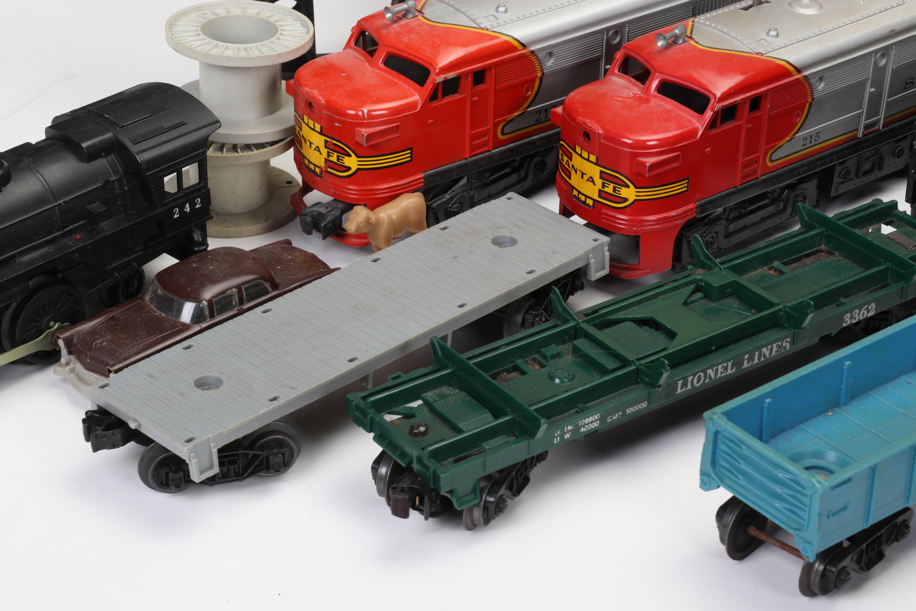 Lionel O-Scale Train Set with Diesel and Steam Locomotives, Late 20th Century