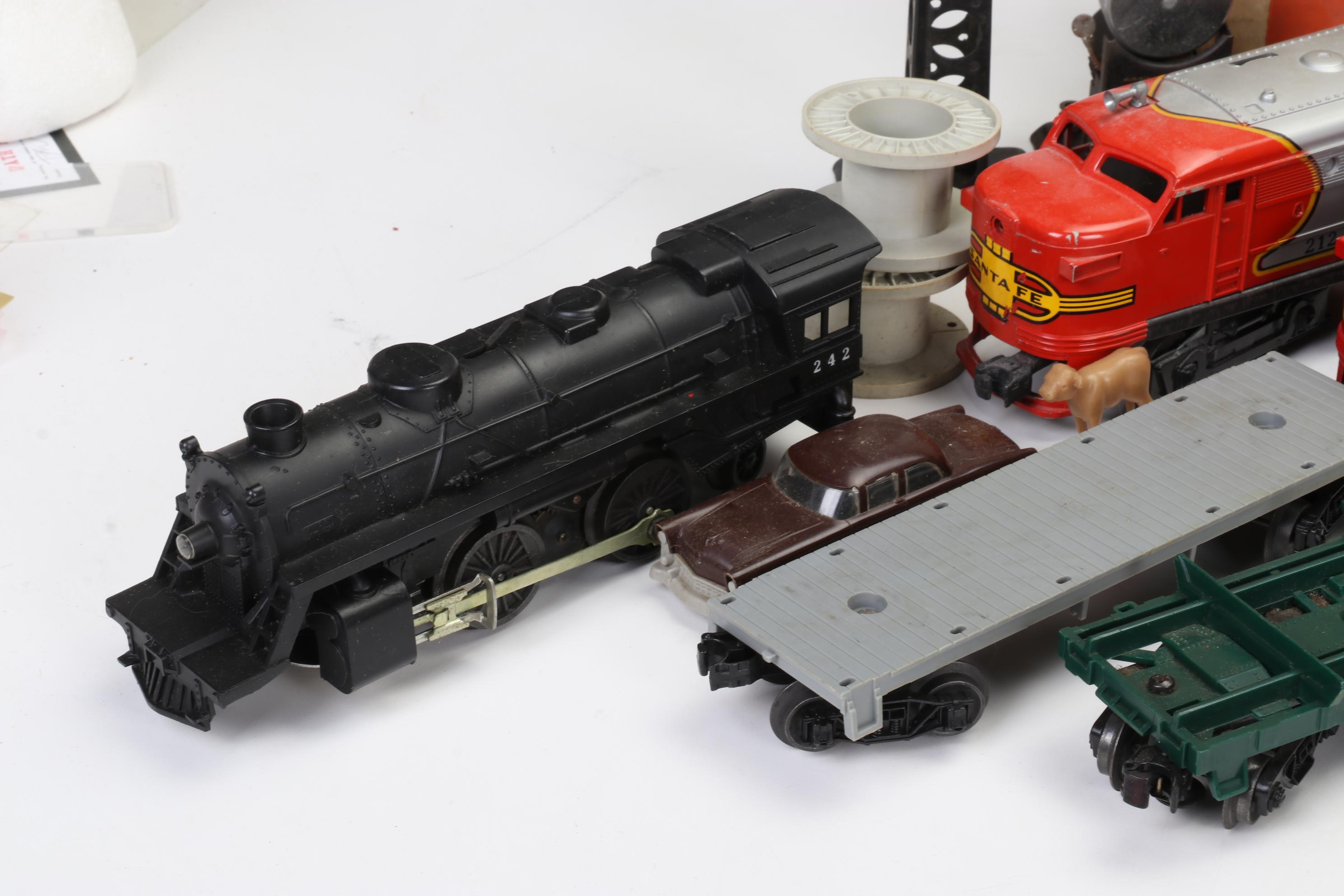 Lionel O-Scale Train Set with Diesel and Steam Locomotives, Late 20th Century