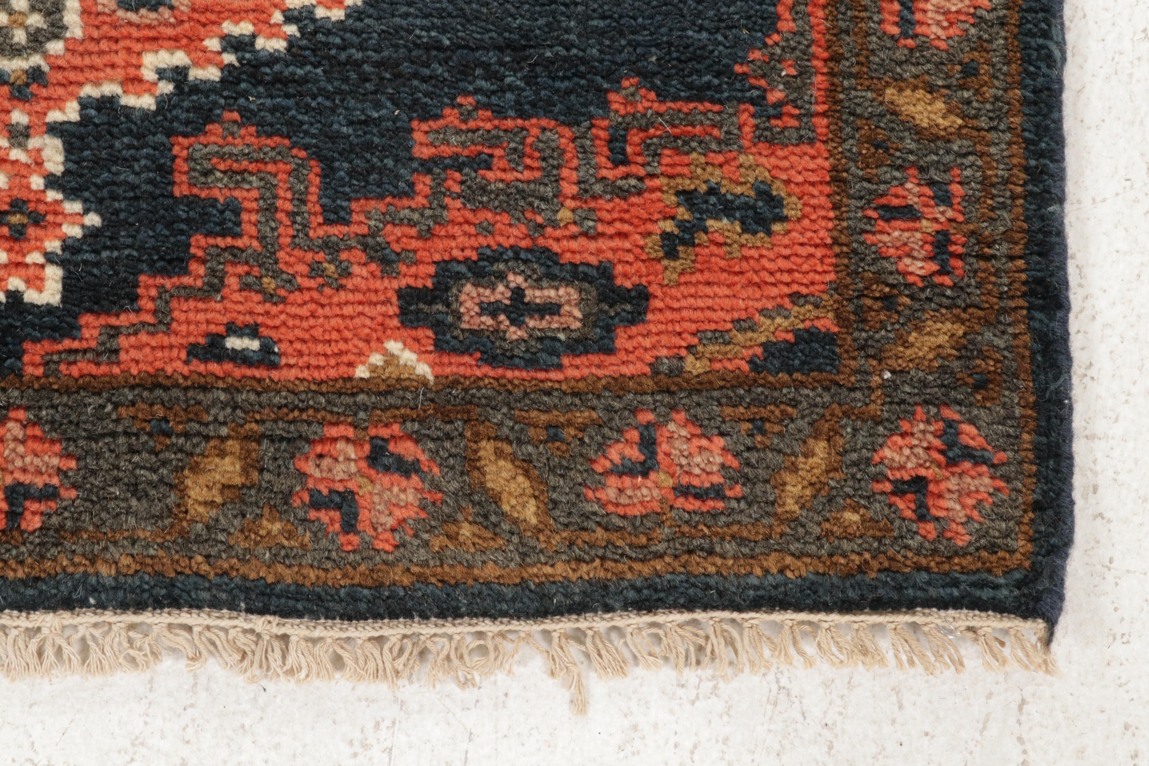 2'7 x 7'8 Hand-Knotted Persian Viss Carpet Runner
