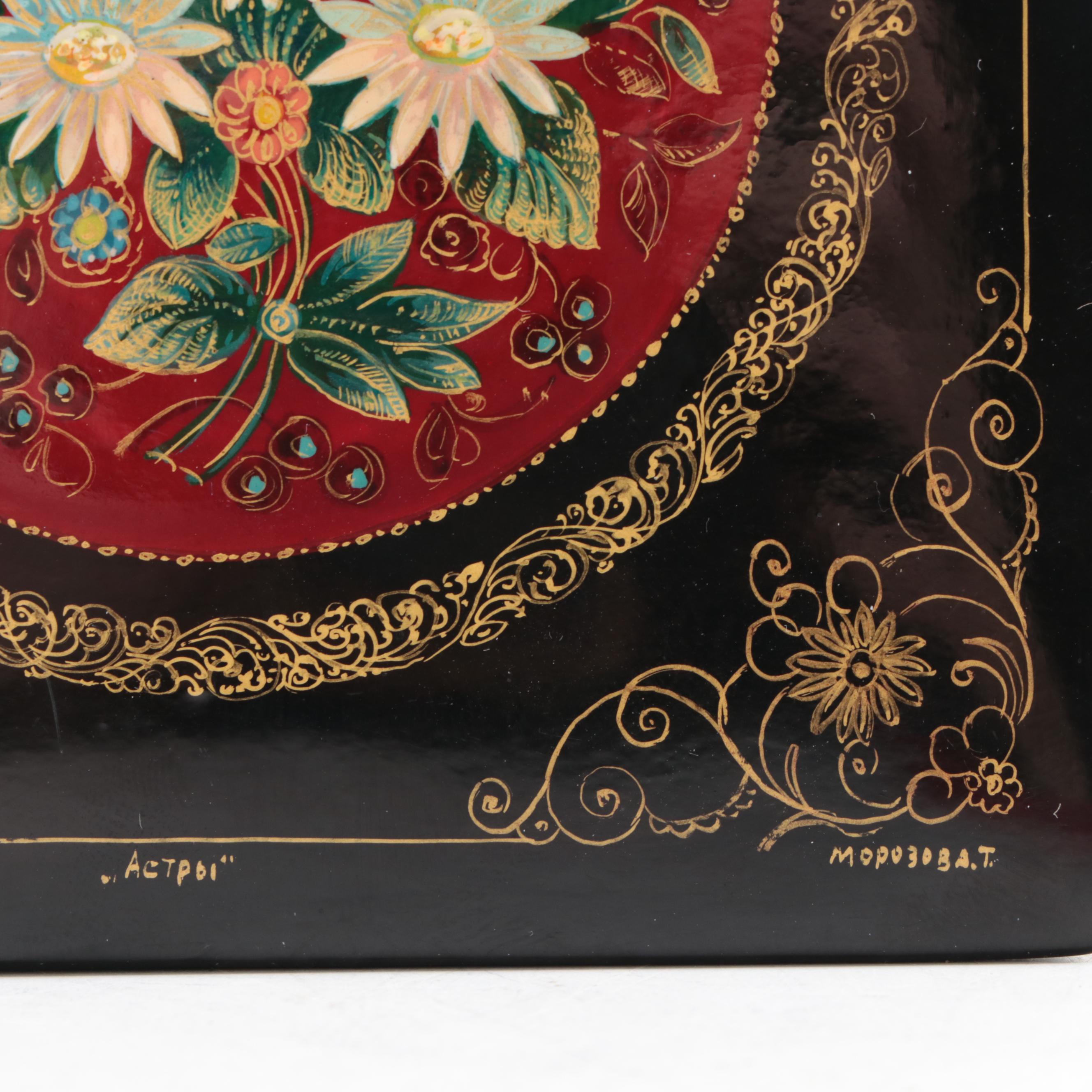 Russian Mstyora "Aster" Hand-Painted Lacquer Box with Troika Pinback