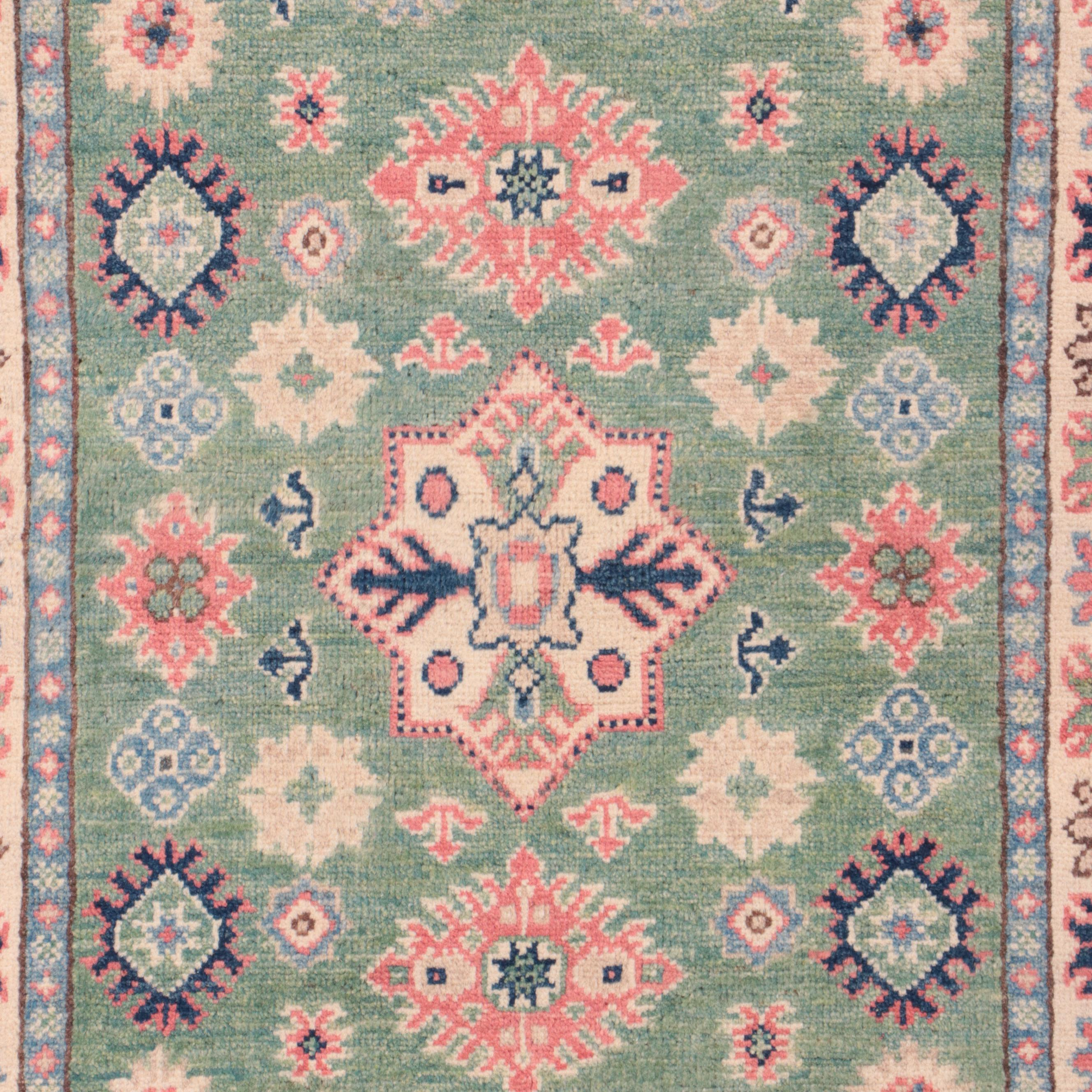 2'7 x 4' Hand-Knotted Pakistan Kazak-Style Accent Rug