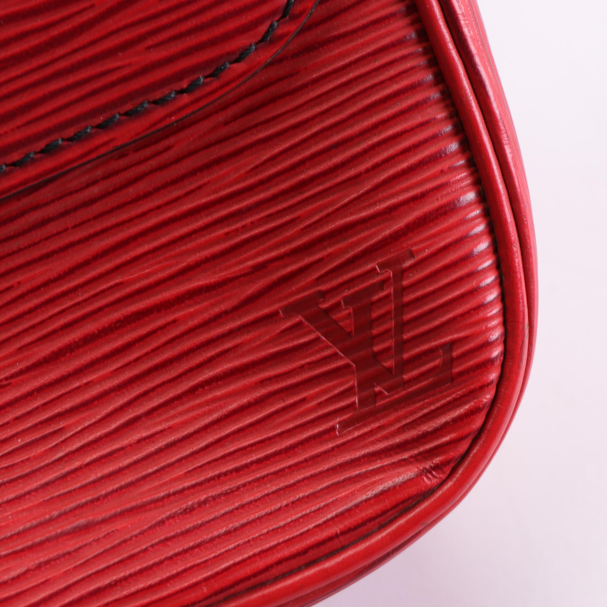 Louis Vuitton Cartouchiere Bag in Red Epi Leather