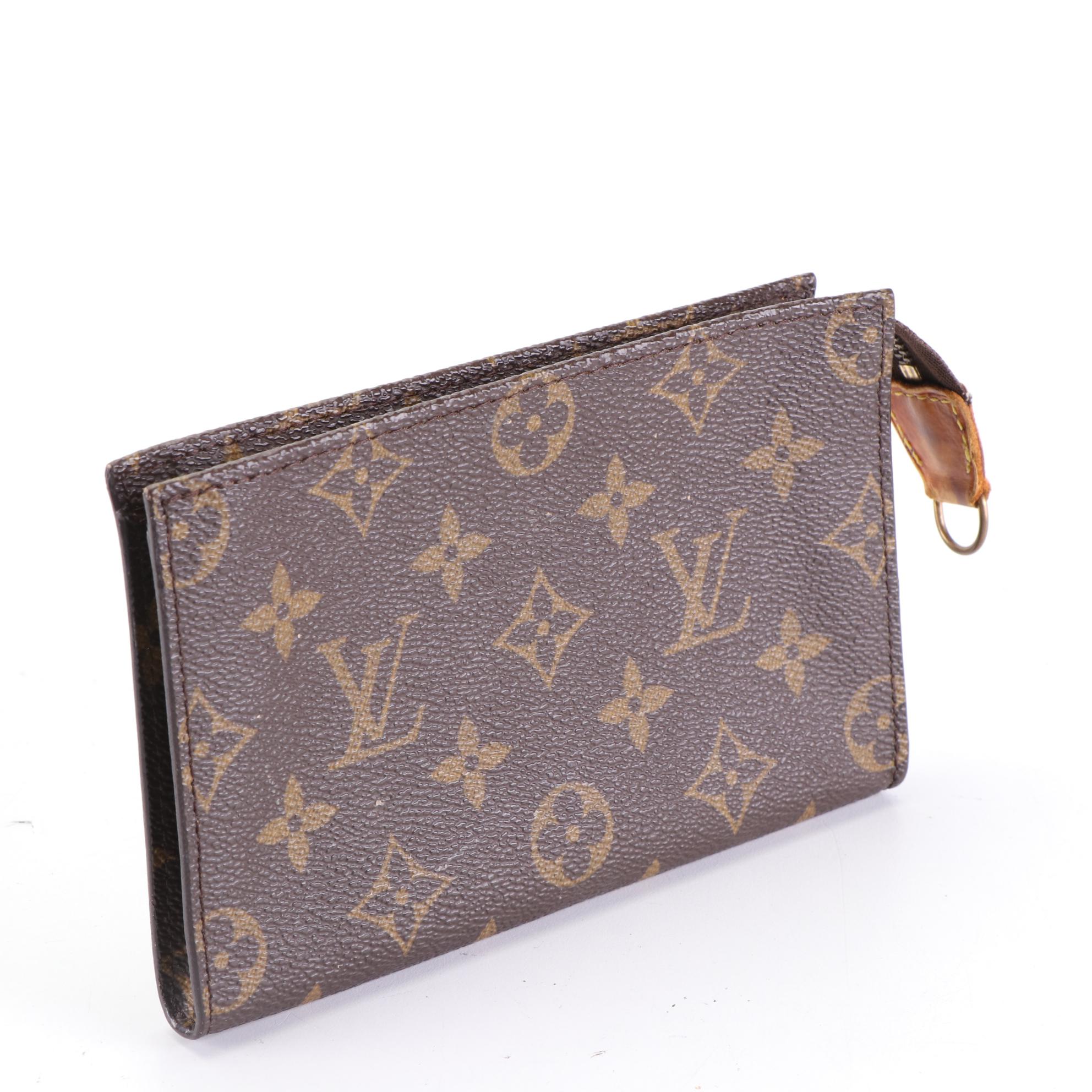 Louis Vuitton Bucket Bag Zip Pouch in Monogram Canvas