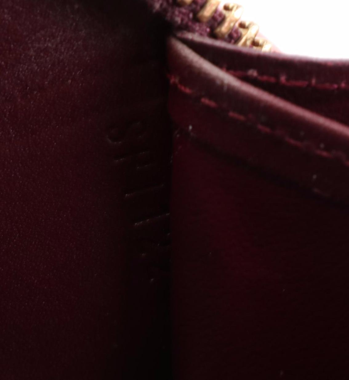 Louis Vuitton Zippy Wallet in Monogram Vernis