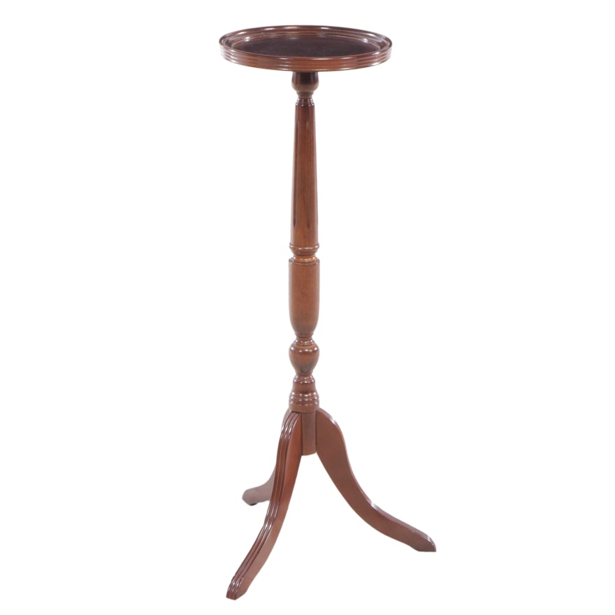 Federal Style Mahogany-Stained Pedestal