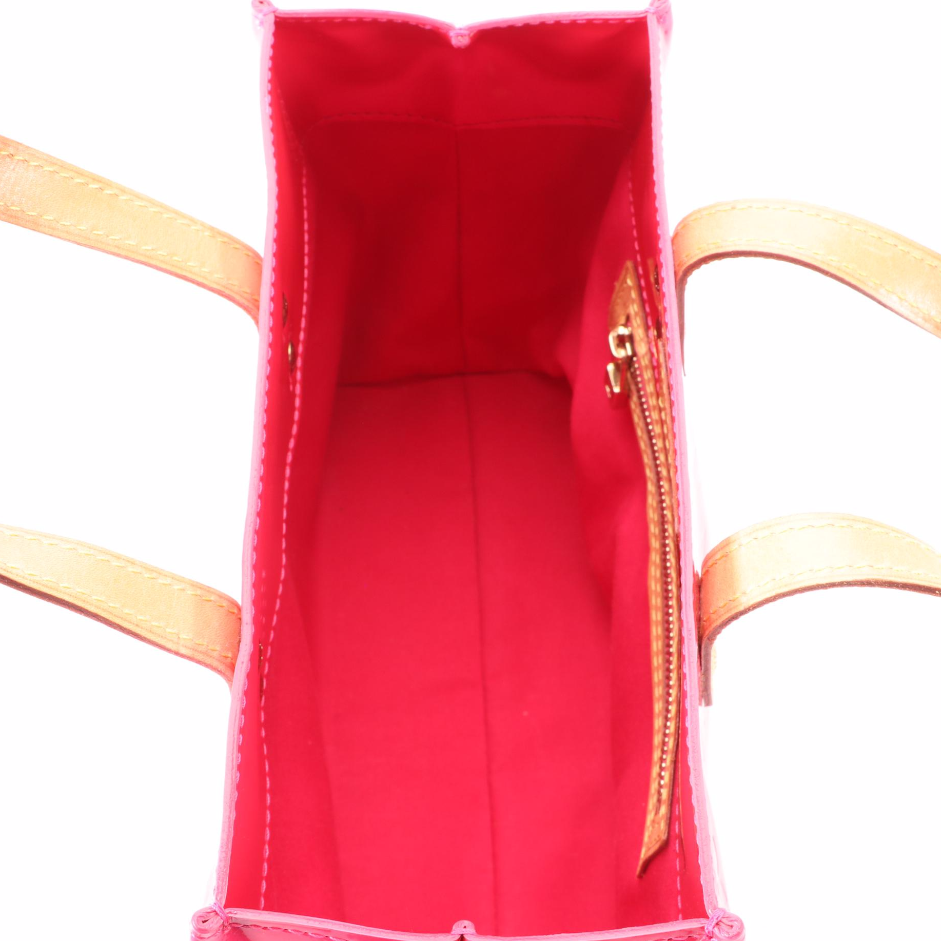 Louis Vuitton Reade PM in Fuchsia Monogram Vernis