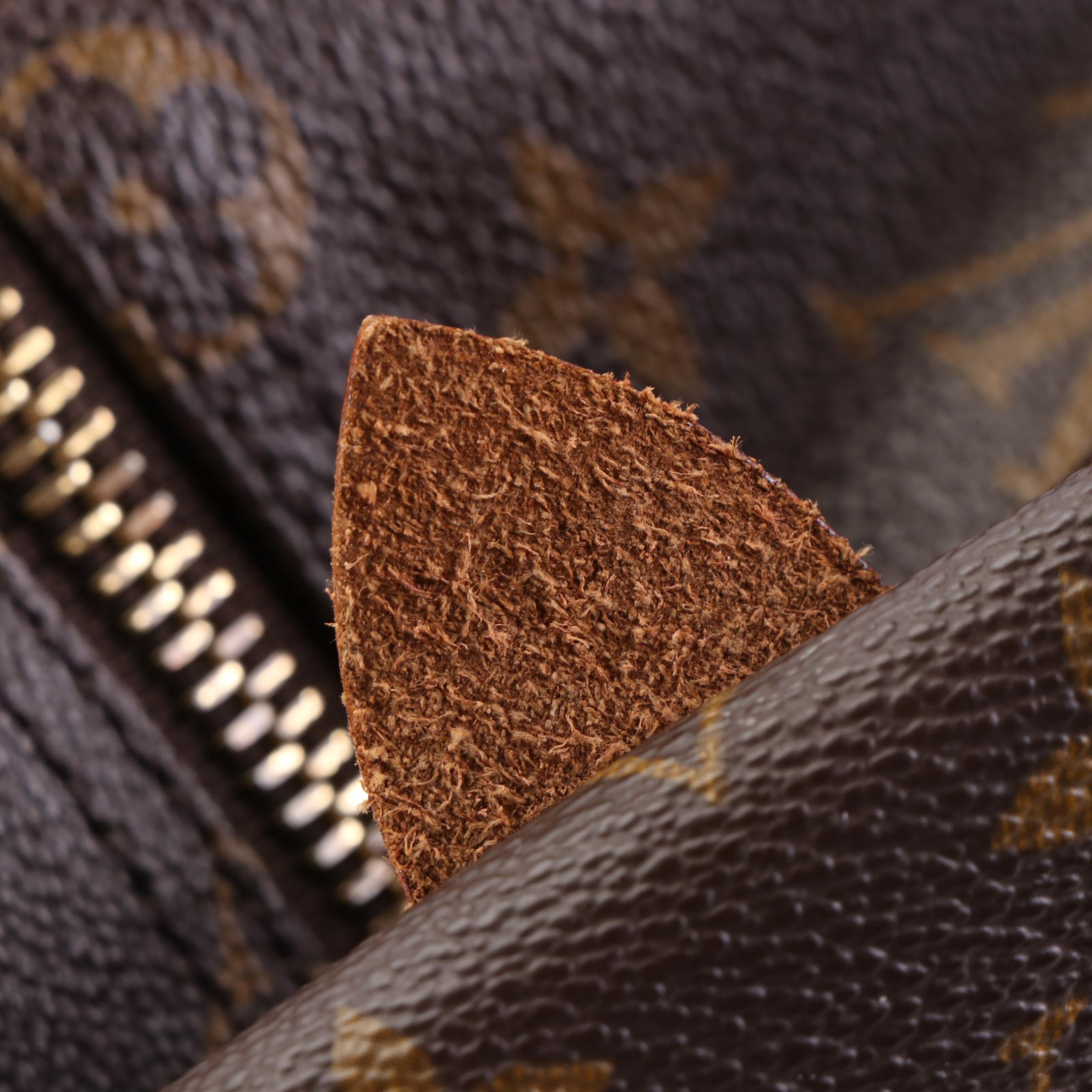 Louis Vuitton Keepall 50 in Monogram Canvas and Vachetta Leather