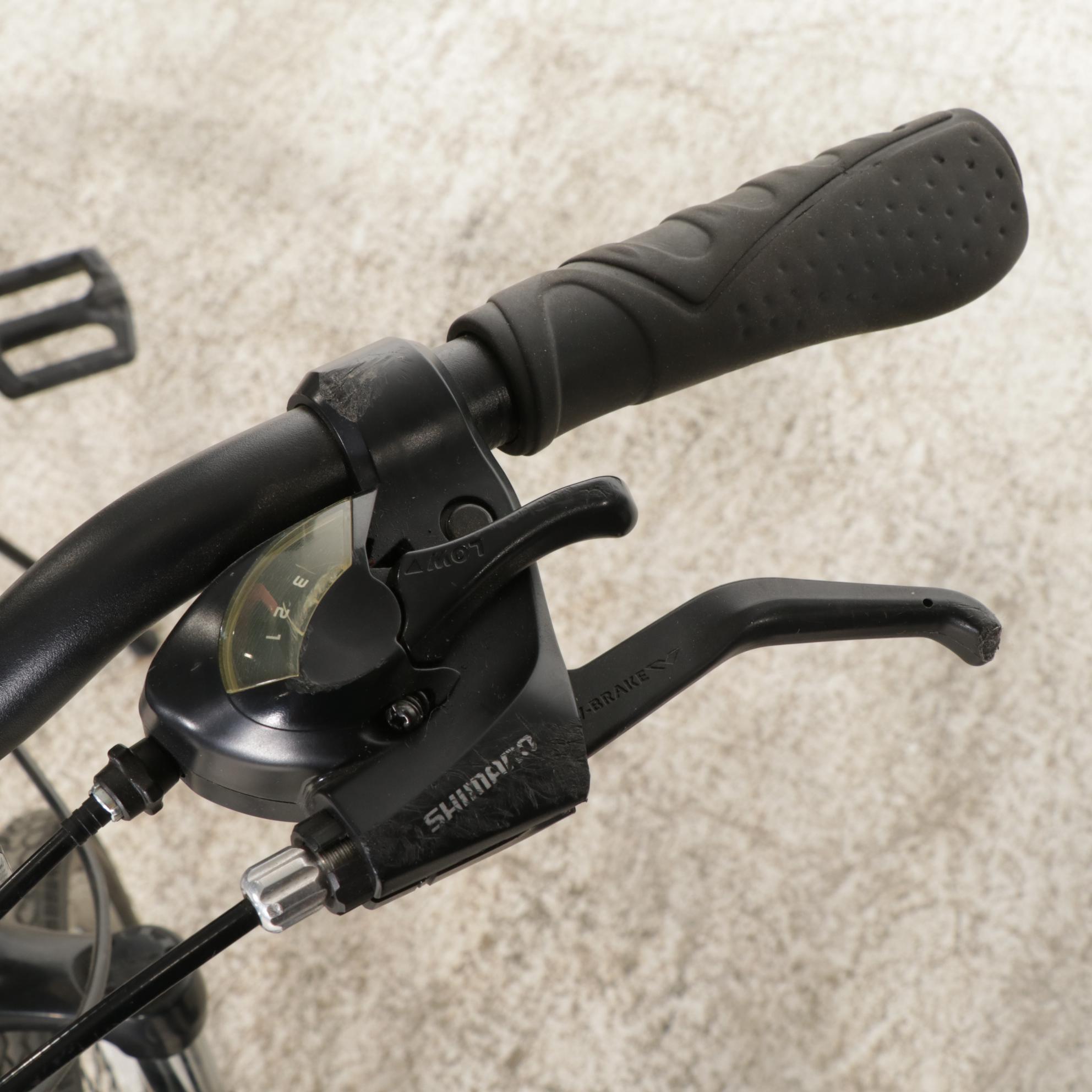 Schwinn Trailway 21-Speed Step Through Hybrid Bike