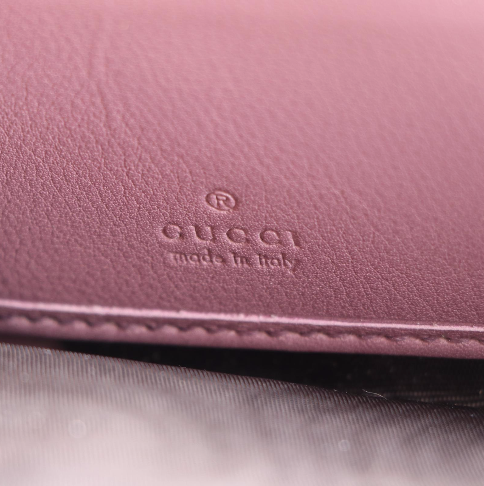 Gucci Zip-Around Wallet in Microguccissima in Patent Leather with Box