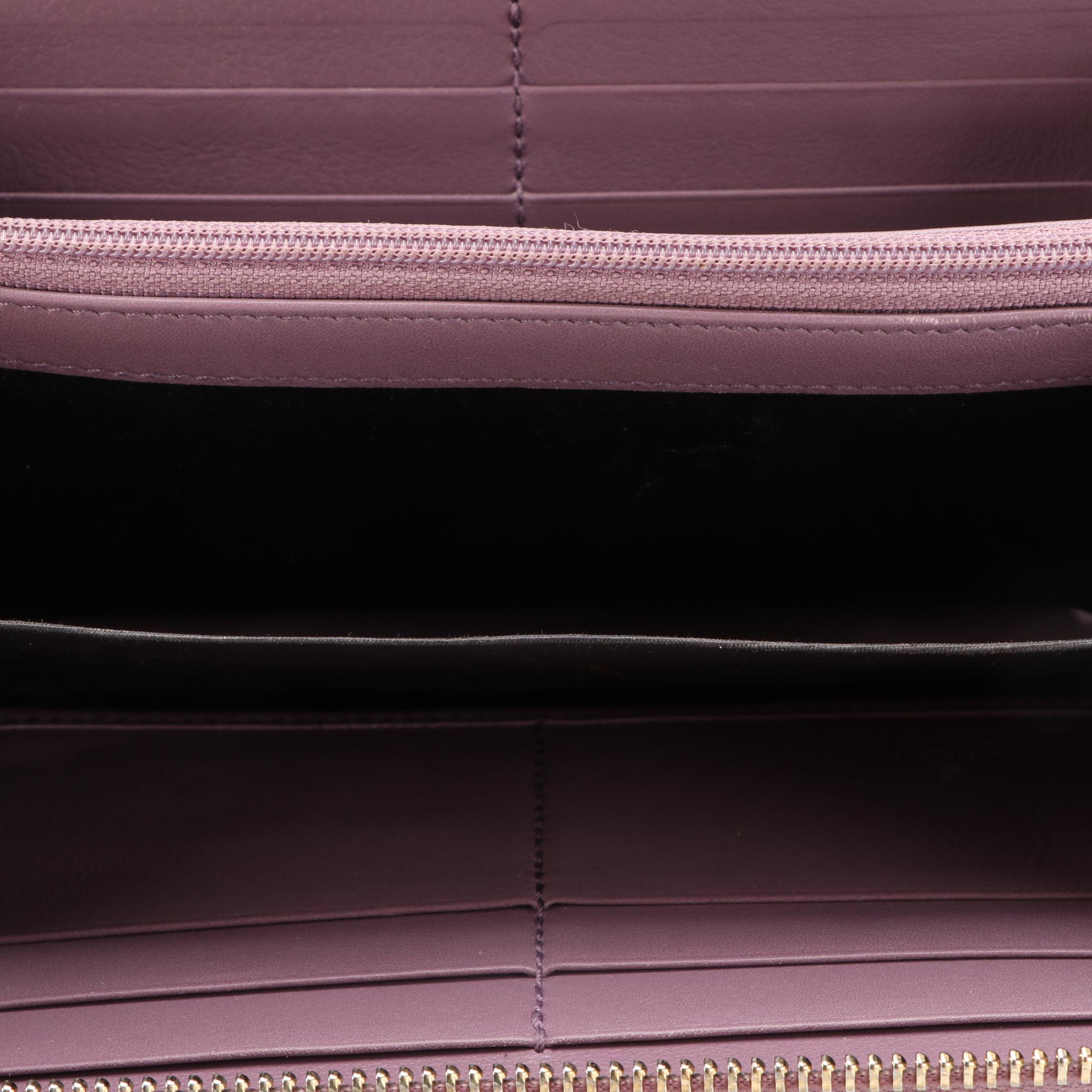 Gucci Zip-Around Wallet in Microguccissima in Patent Leather with Box