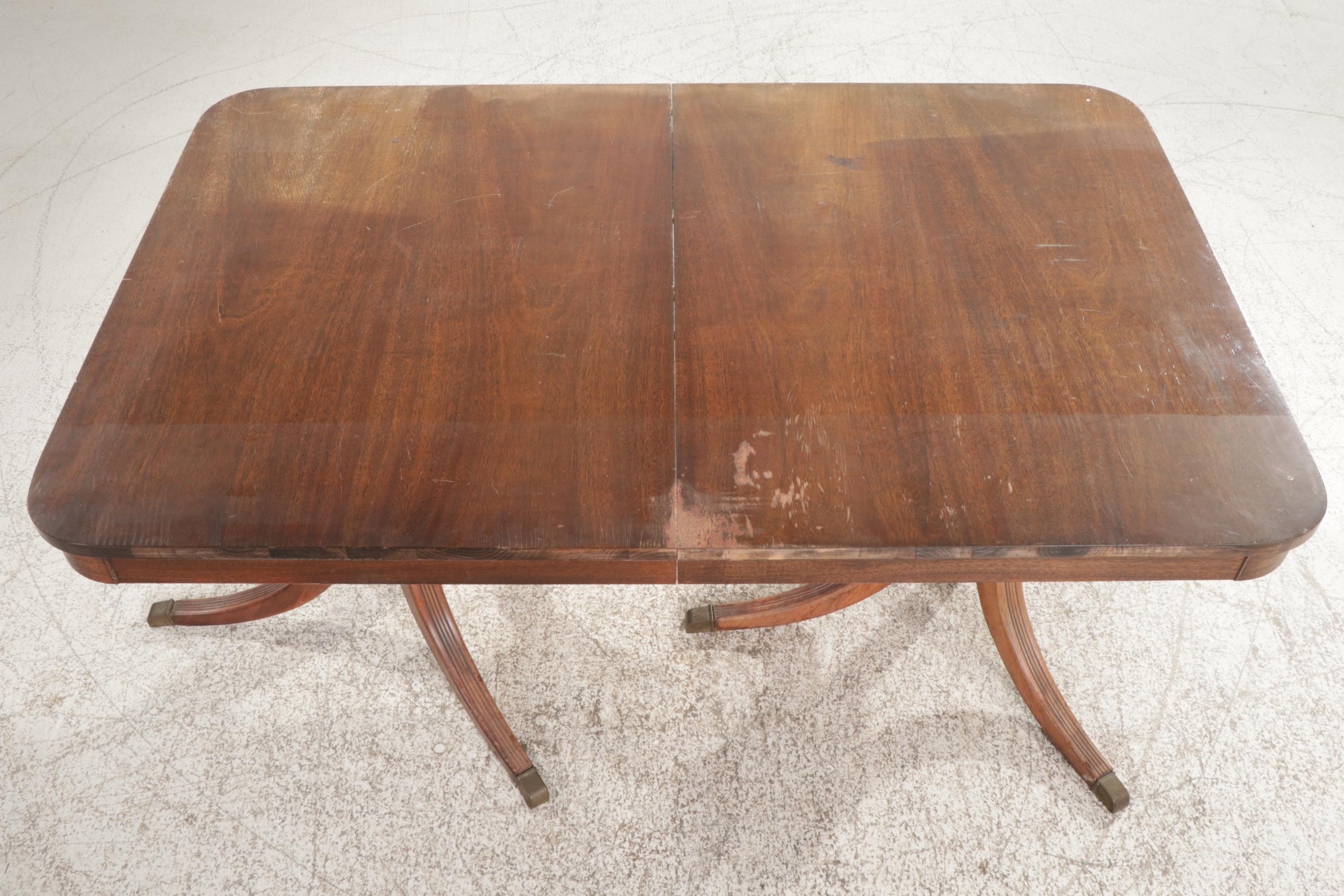 American Classical Style Mahogany Pedestal Dining Table, Early 20th Century