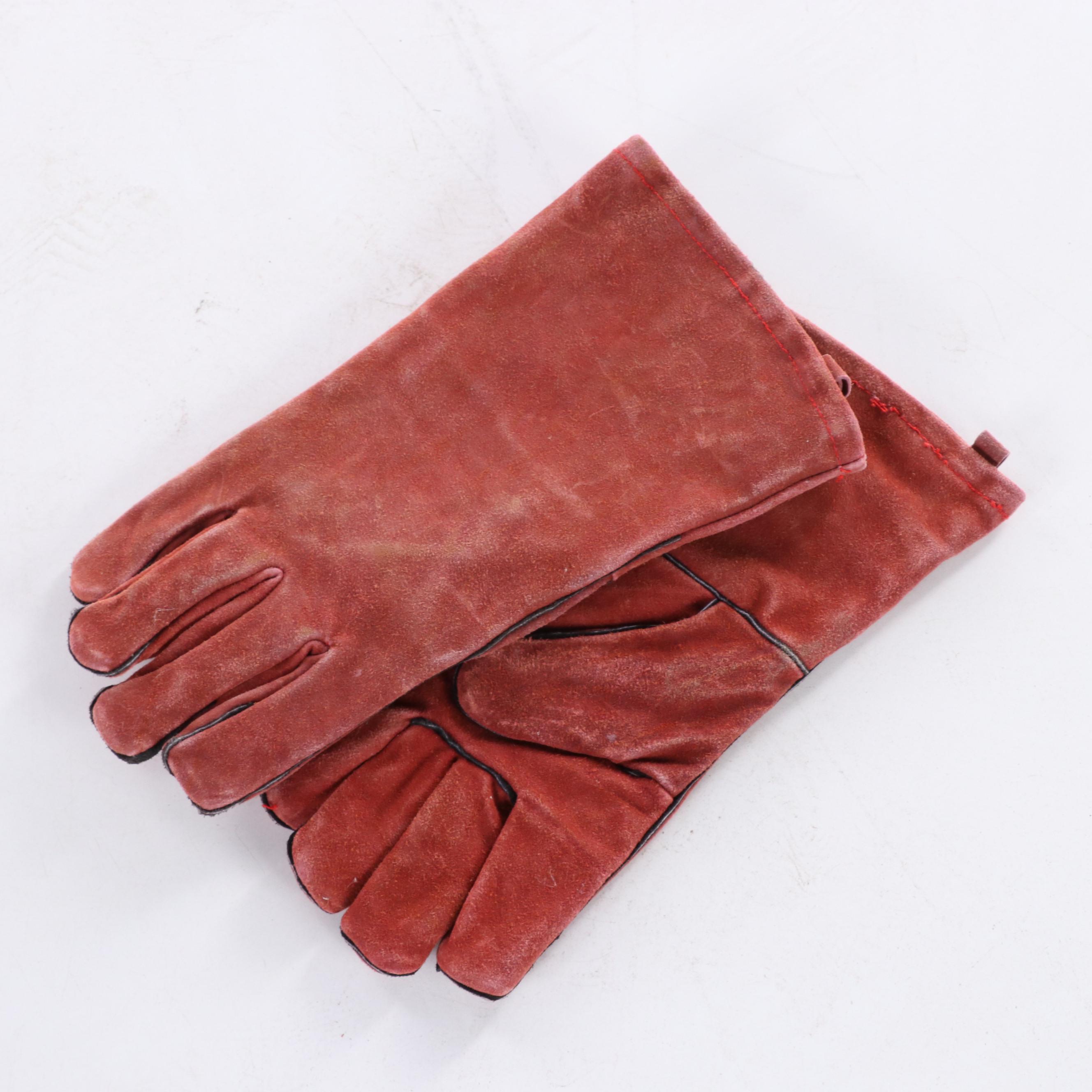 Wire Mesh Fireplace Screen with Tool Set and Leather Gloves