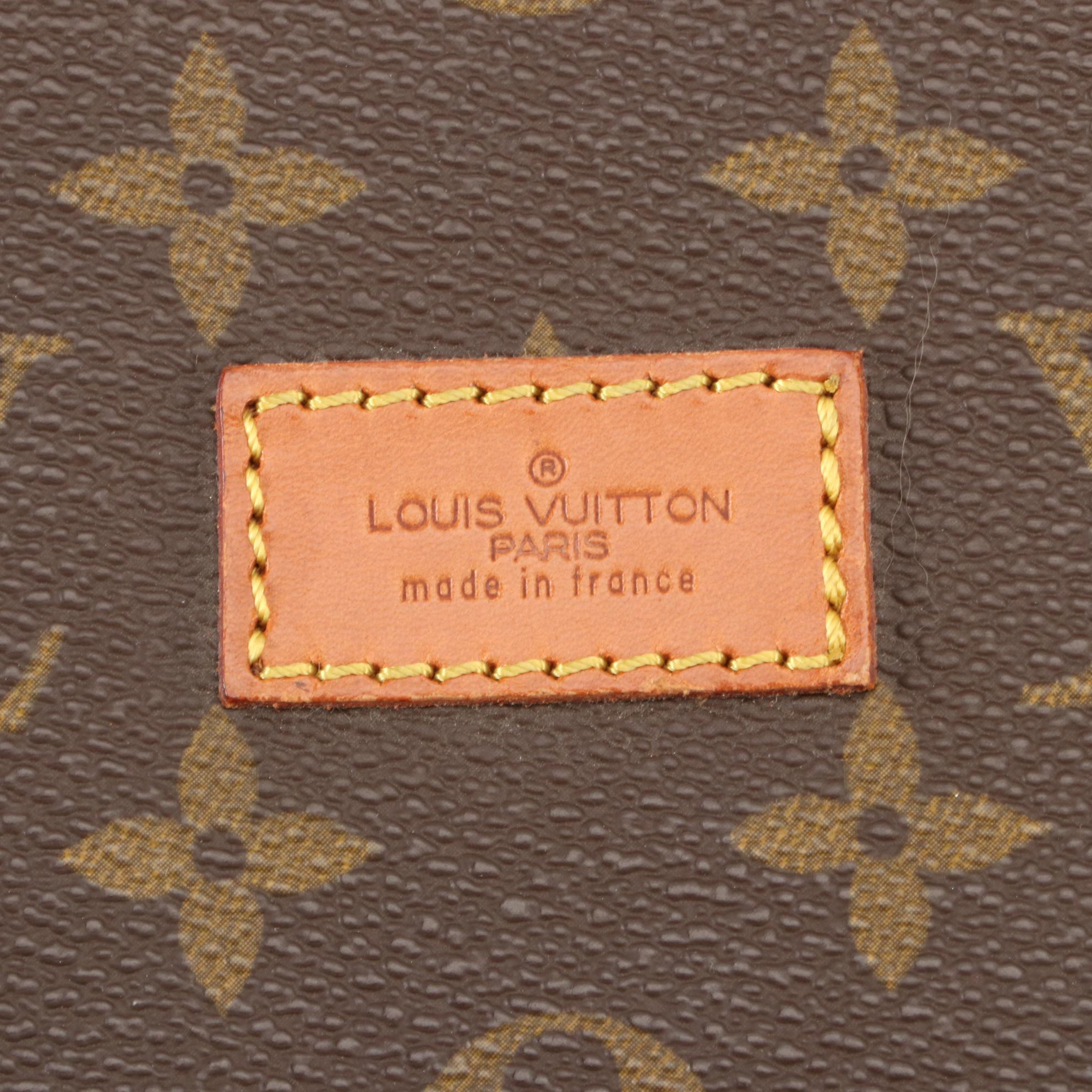 Louis Vuitton Saumur 35 Messenger Bag in Monogram Canvas and Vachetta Leather