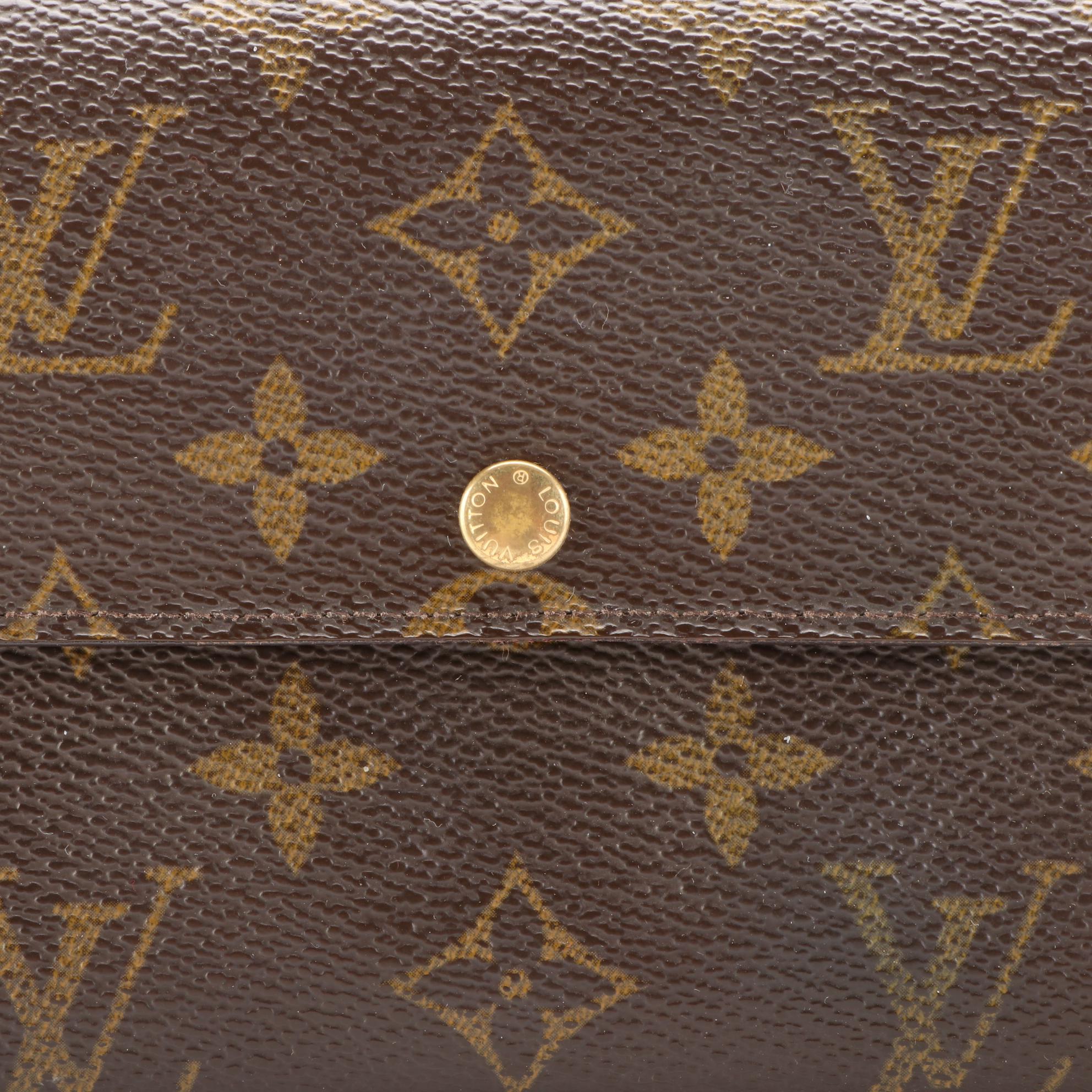 Louis Vuitton Portefeuille Sarah Wallet in Monogram Canvas