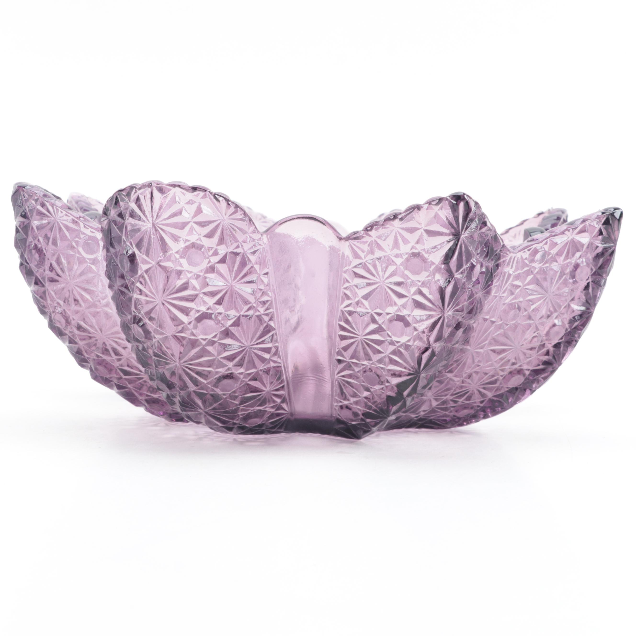 Pressed Amethyst Glass Daisy and Button Eight Panel Star Shaped Bowl, 20th C.