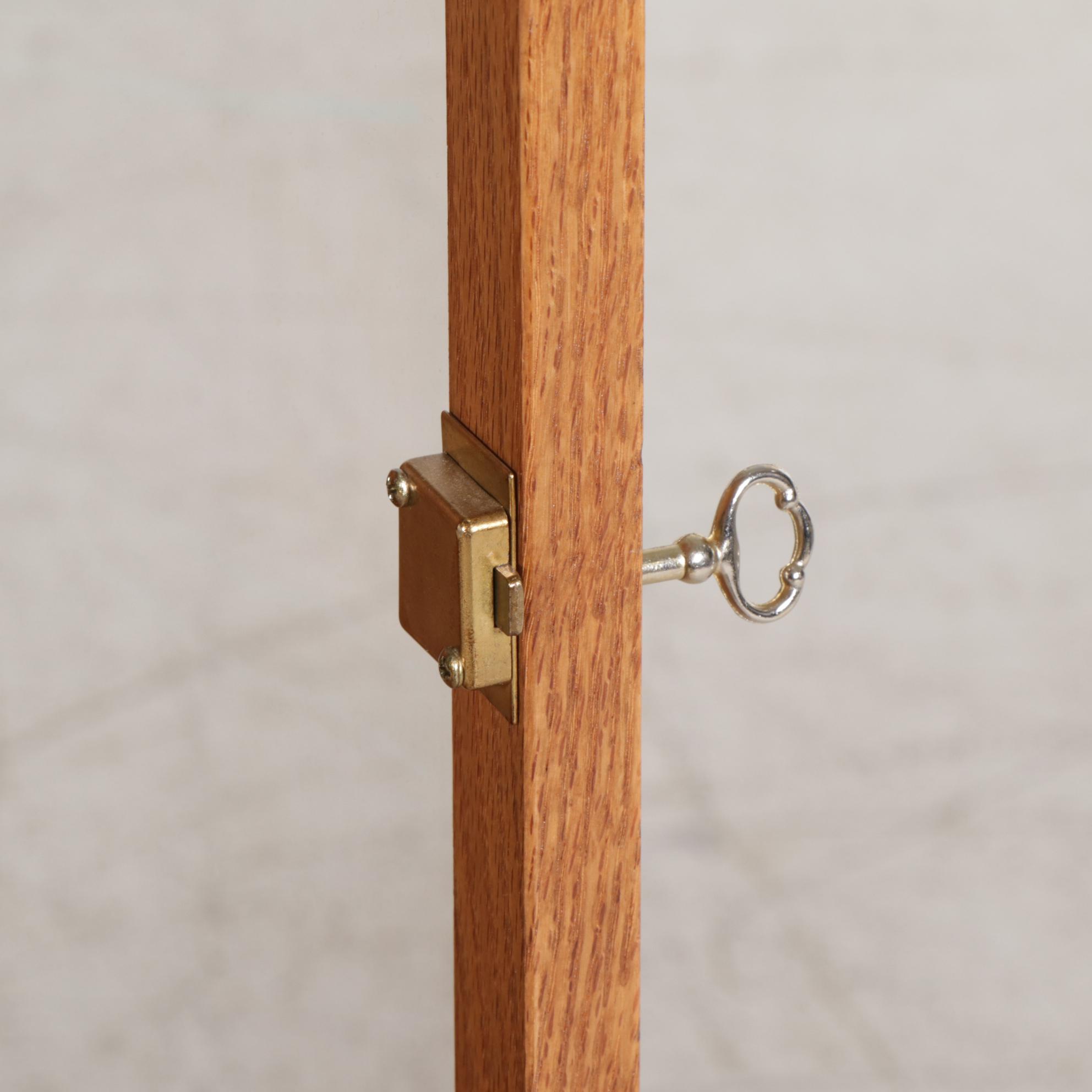 Oak Bowfront Display Cabinet, Late 20th to 21st Century