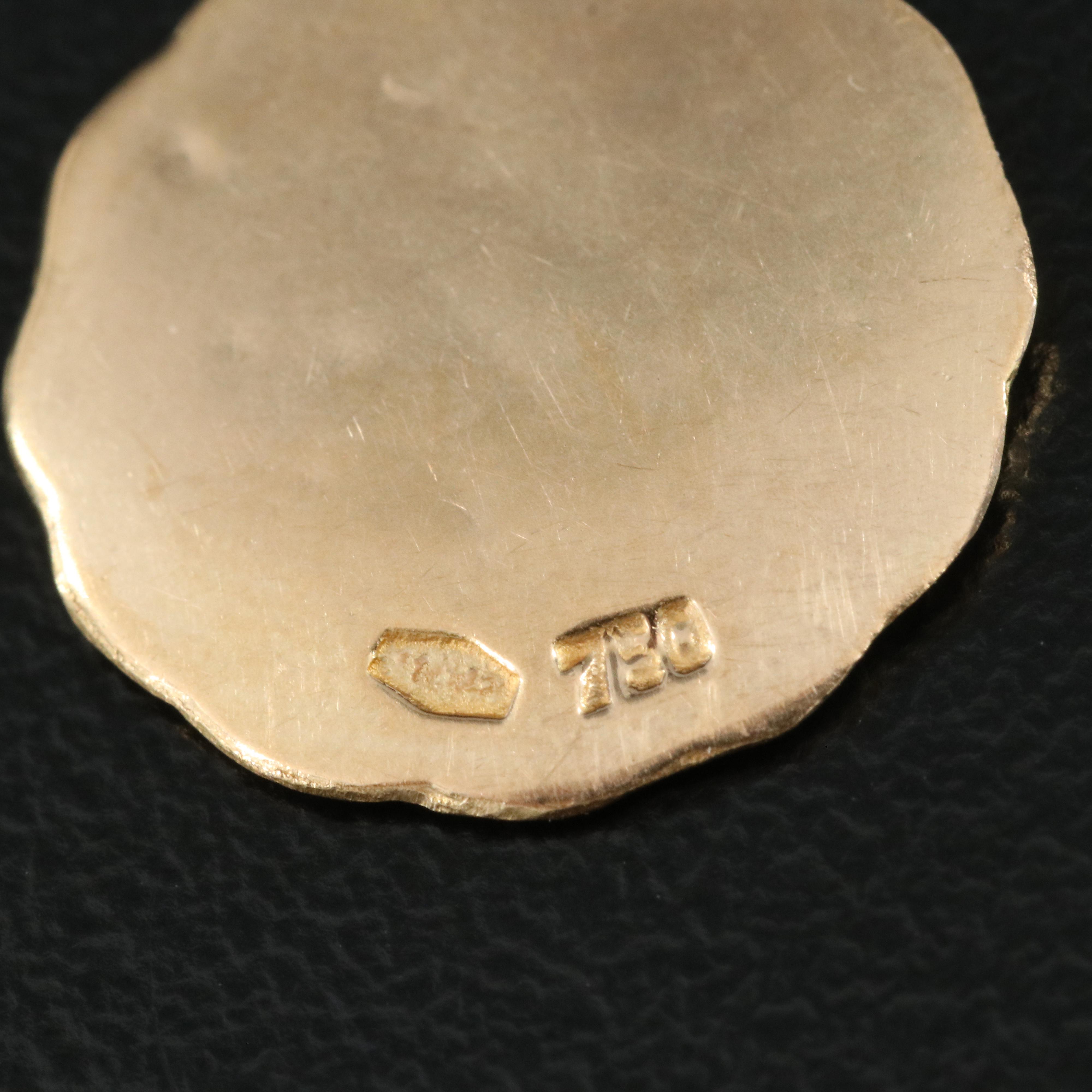 18K Madonna and Child with a Pair of Angels Pendant