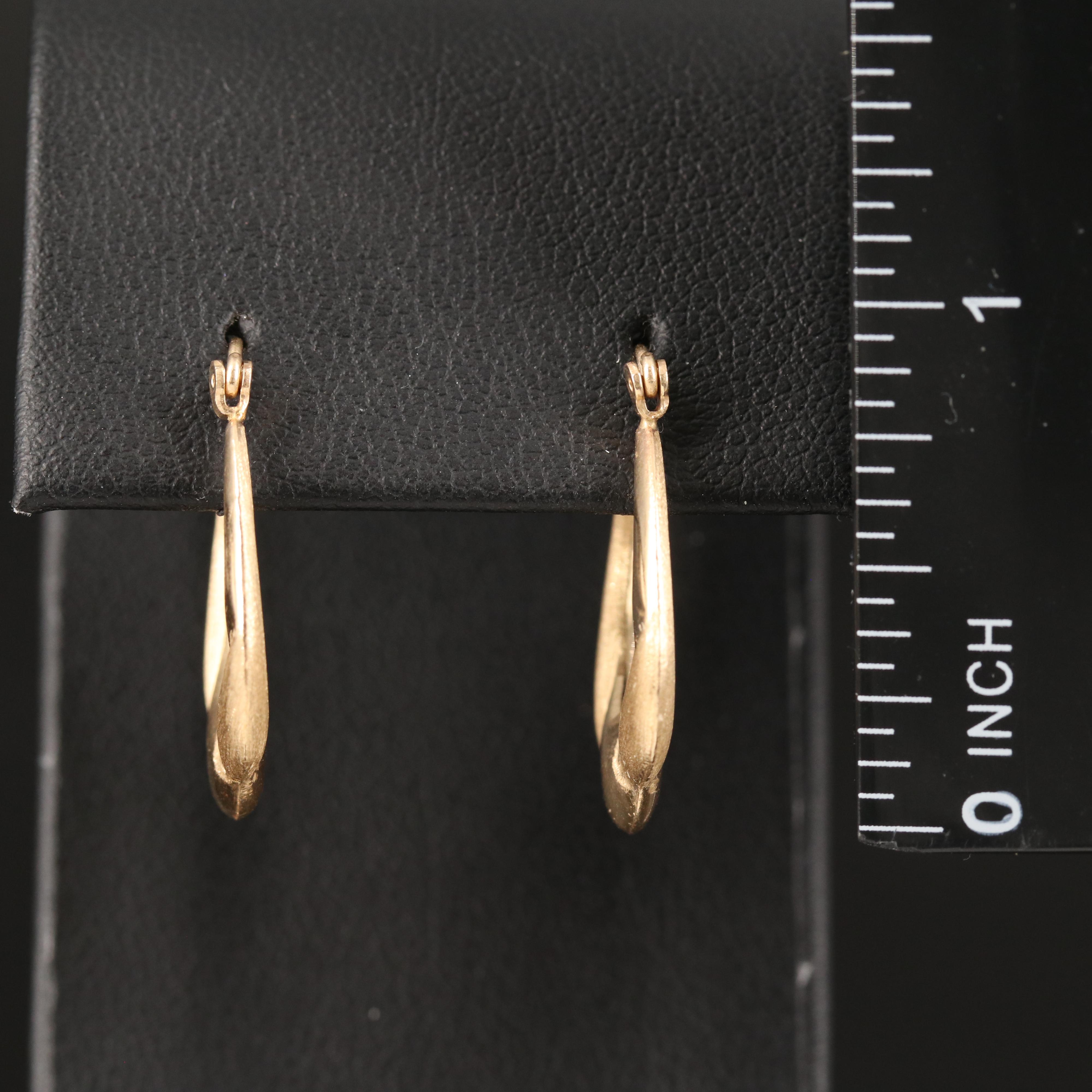 14K Fluted Hoop Earrings