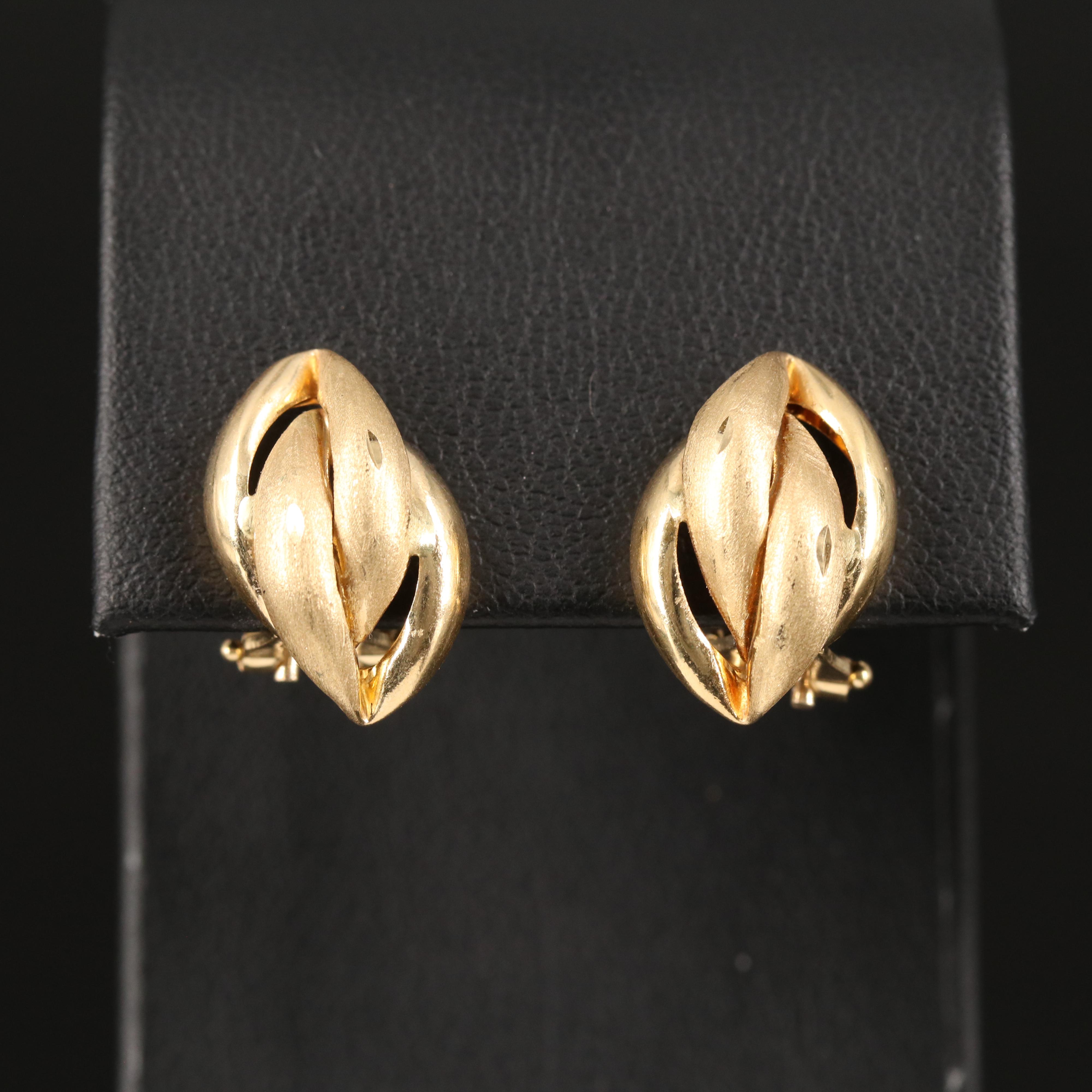18K Fluted Earrings