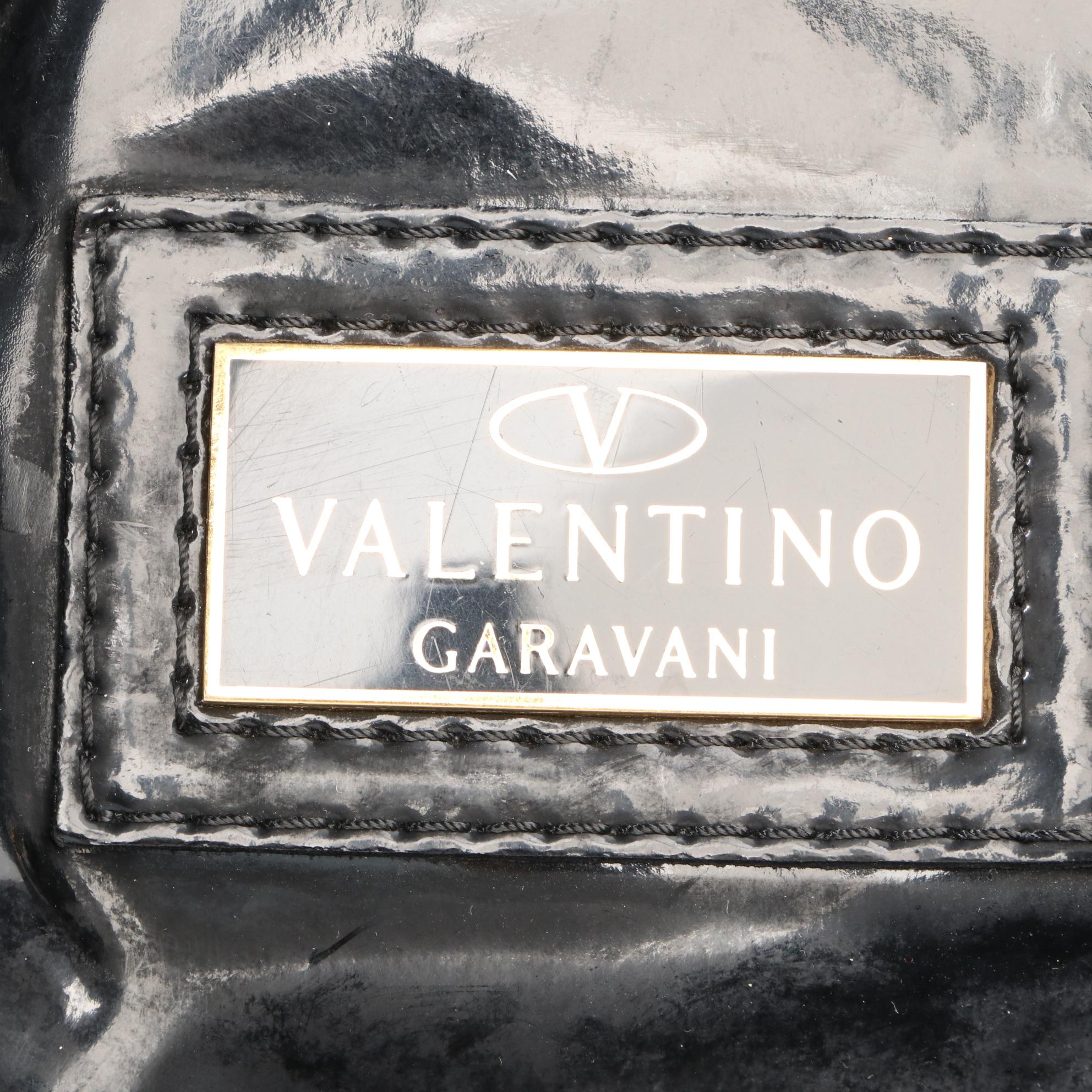 Valentino Garavani Nuage Bow Large Shoulder Bag in Patent Leather
