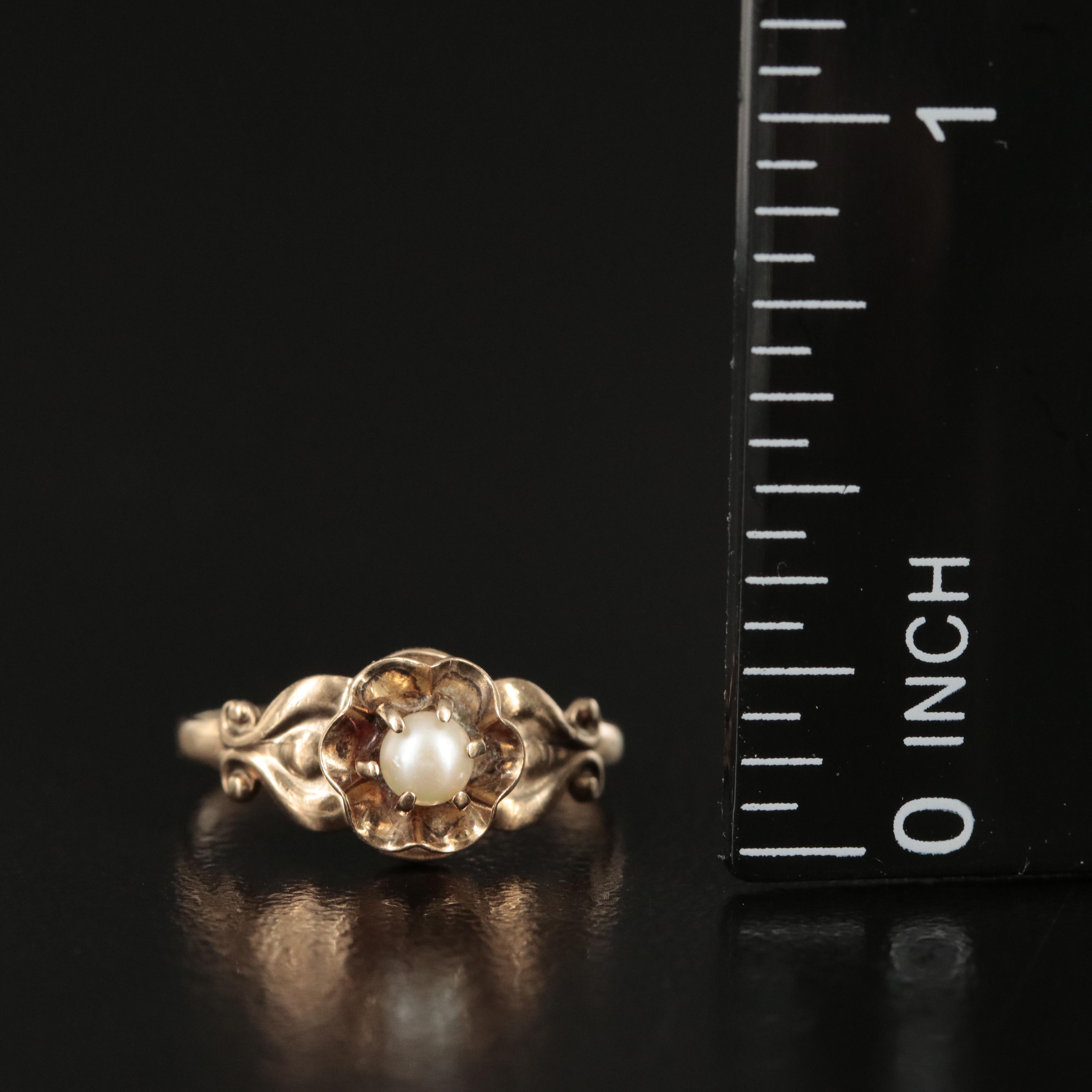 Vintage 10K Pearl Flower Ring