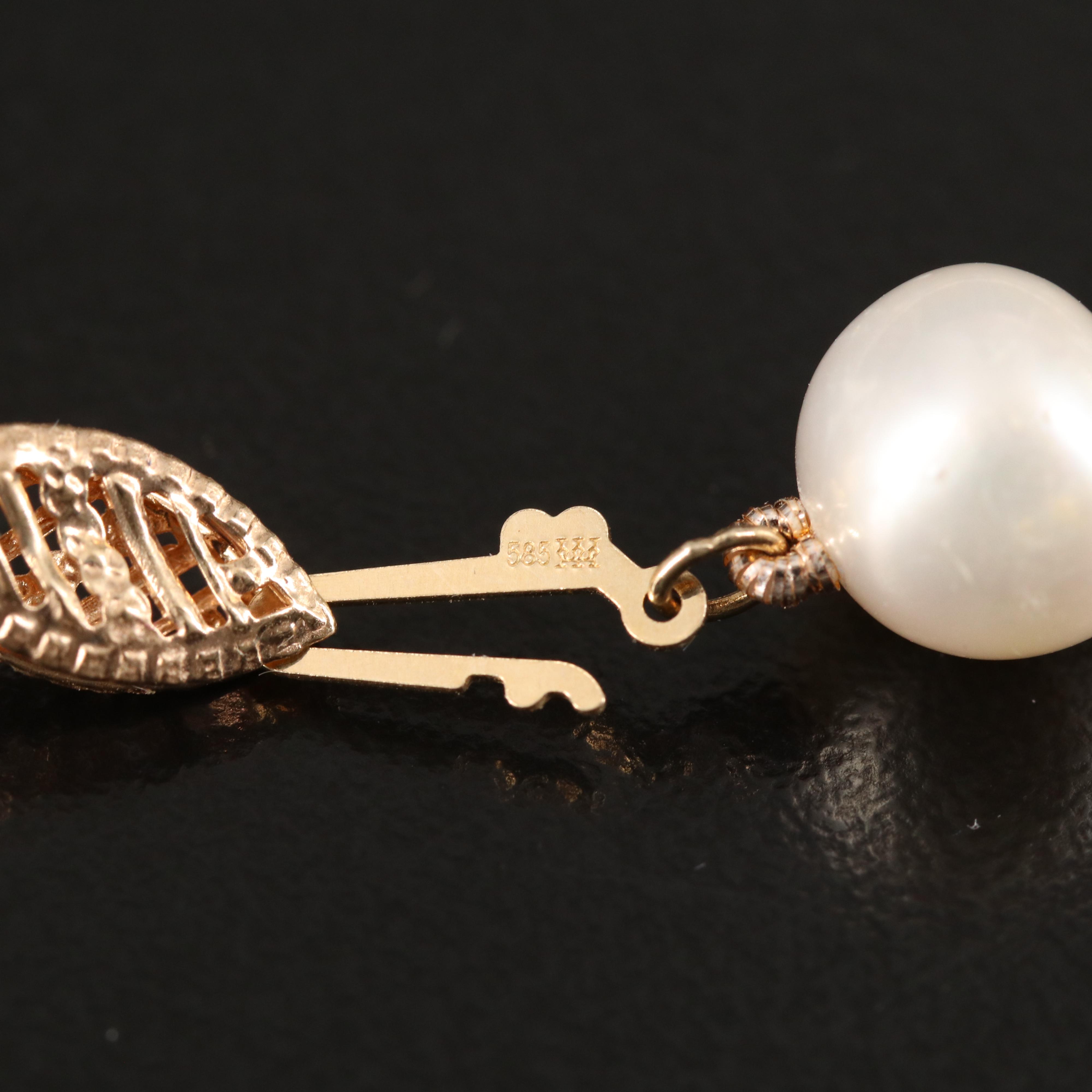 Pearl Necklace with 14K Clasp