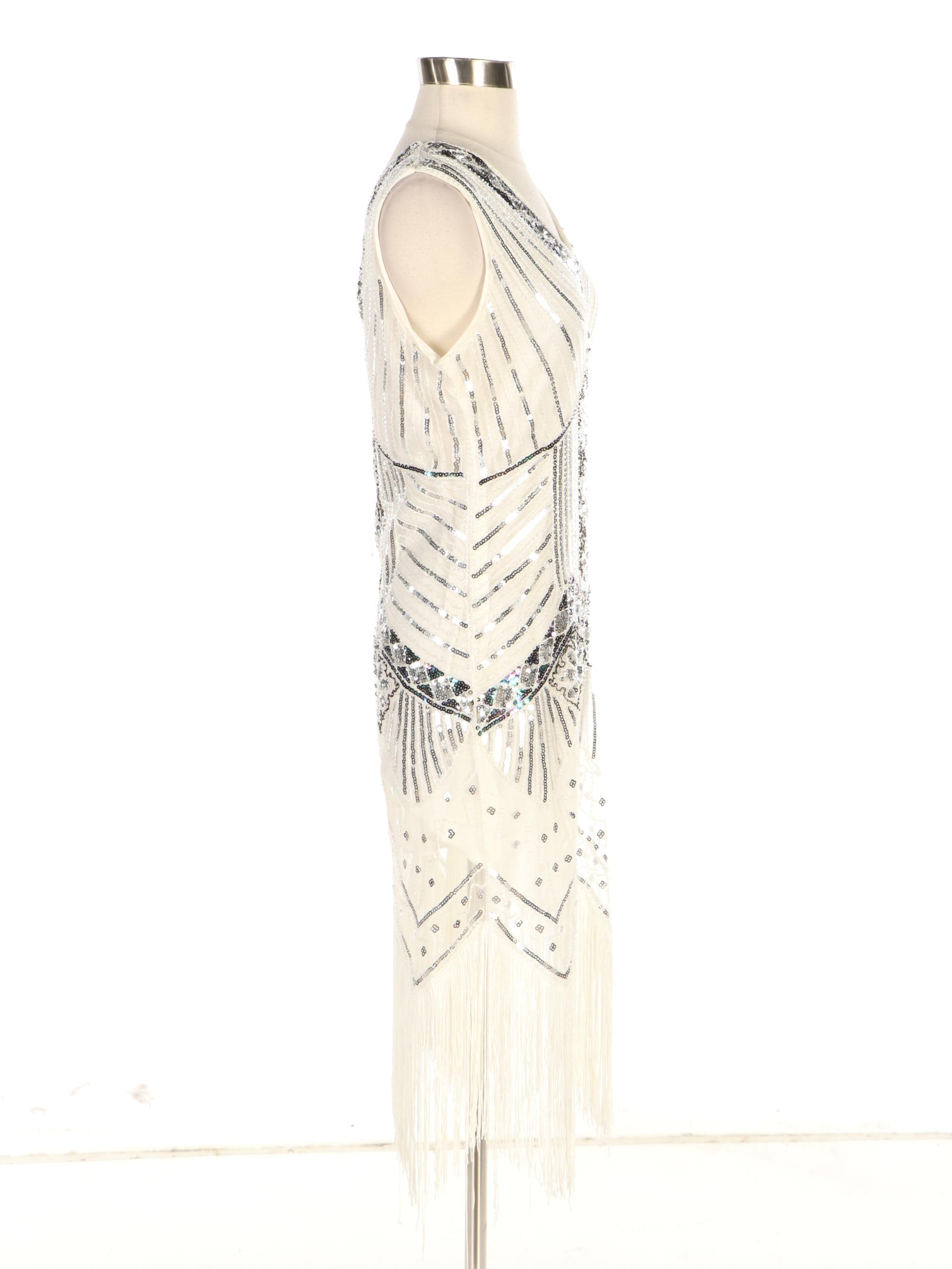 1920s Inspired Sequined Sleeveless Fringe Dress