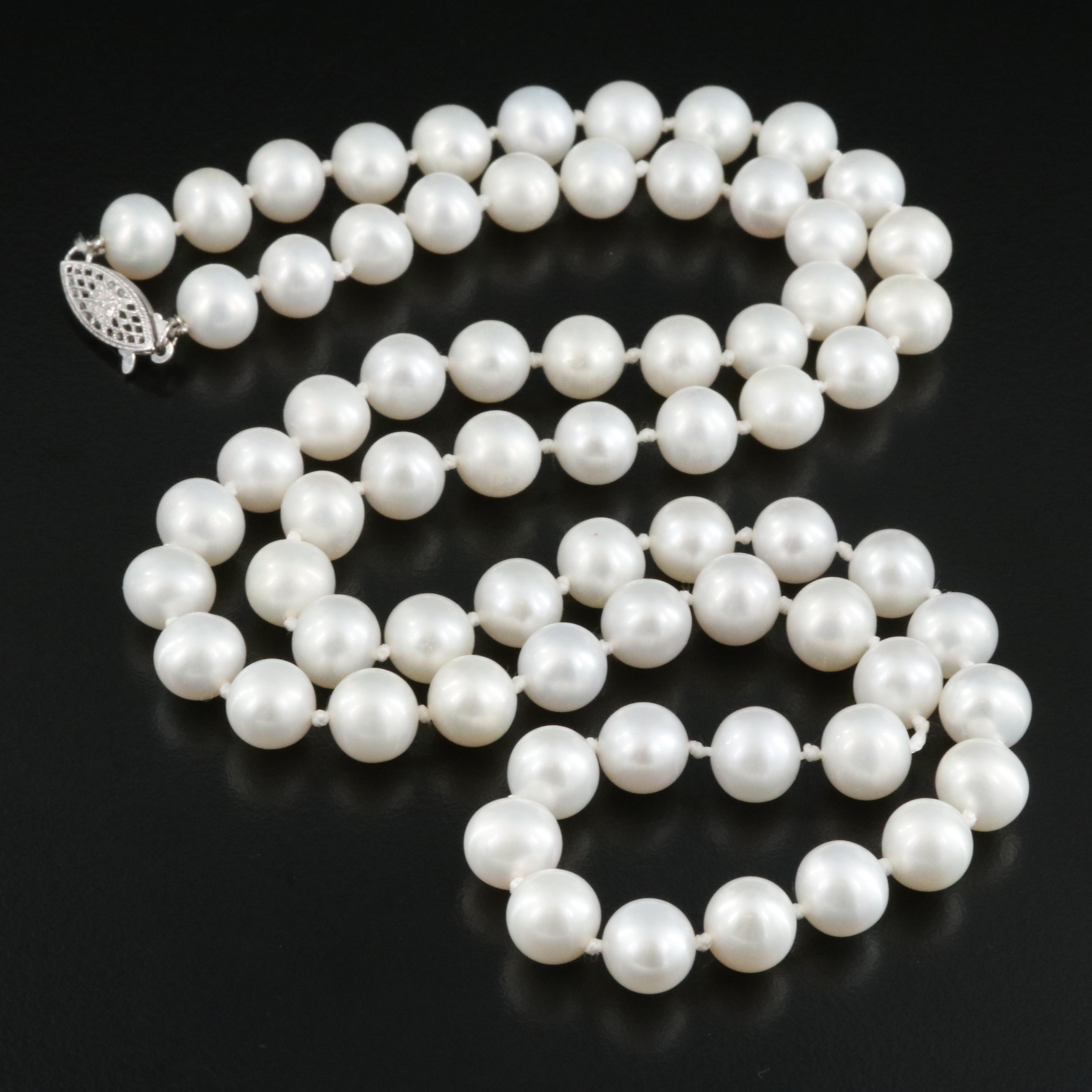 Pearl Necklace with 14K Clasp