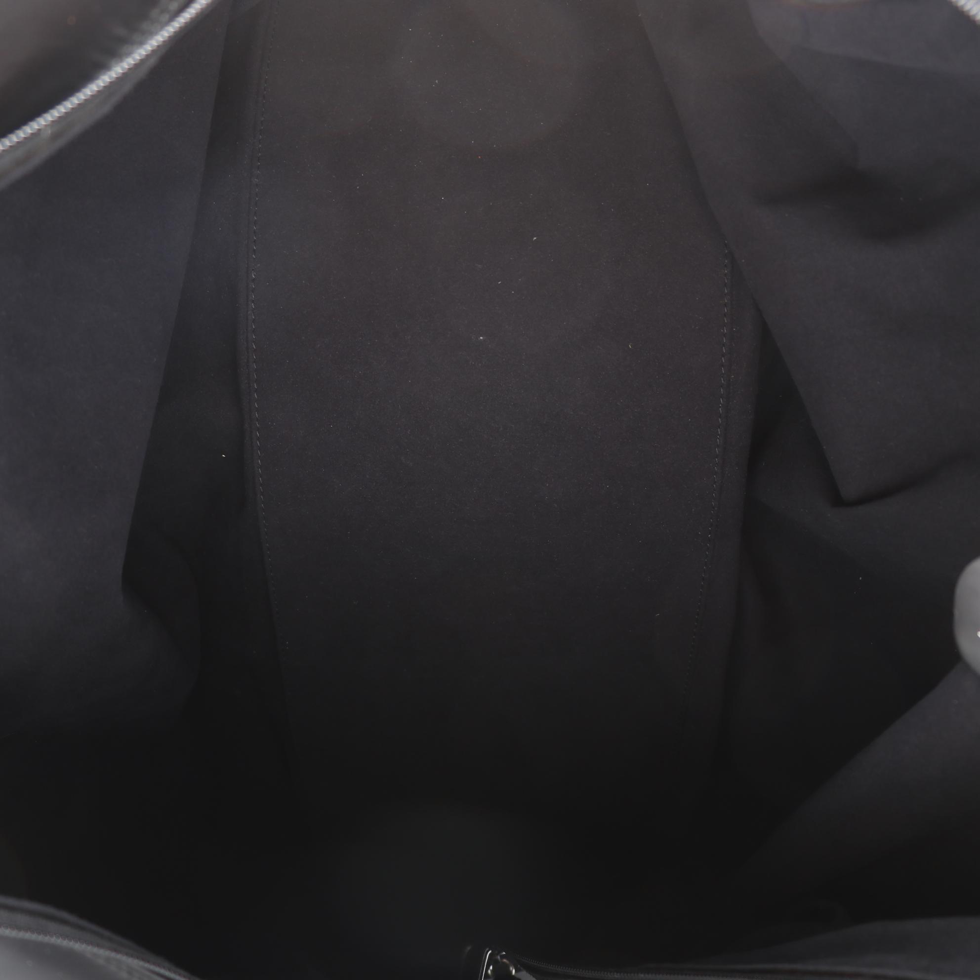 Gucci Large Zip Weekender Bag in Black Smooth Leather