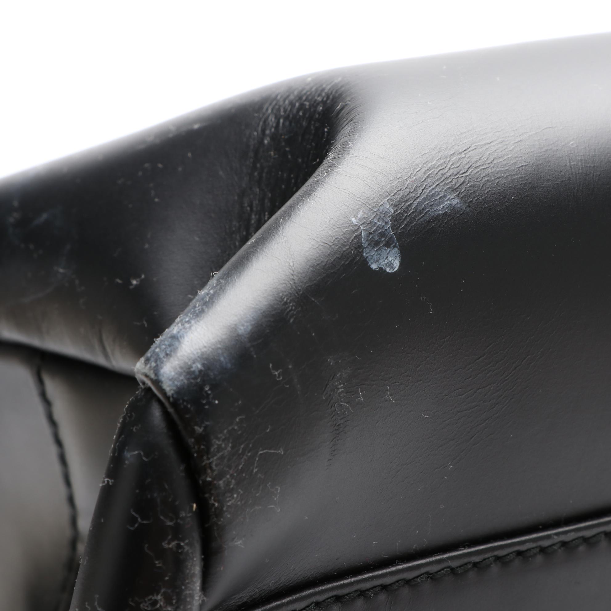 Gucci Large Zip Weekender Bag in Black Smooth Leather