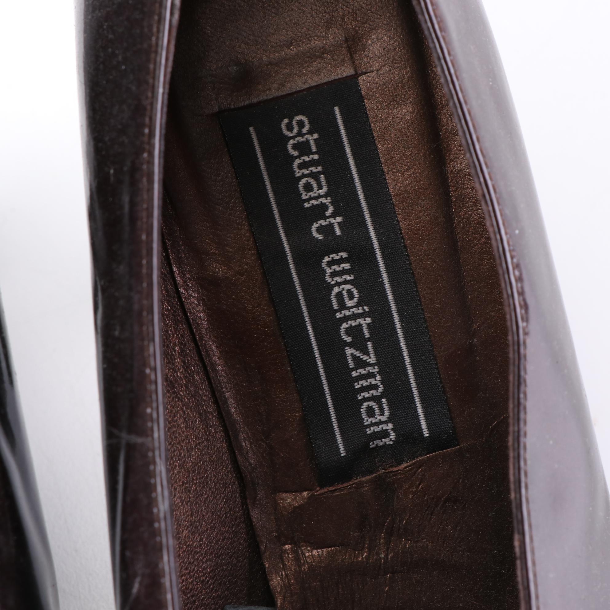 Stuart Weitzman Dress Shoe Pumps in Suede, Fabric, and Leather