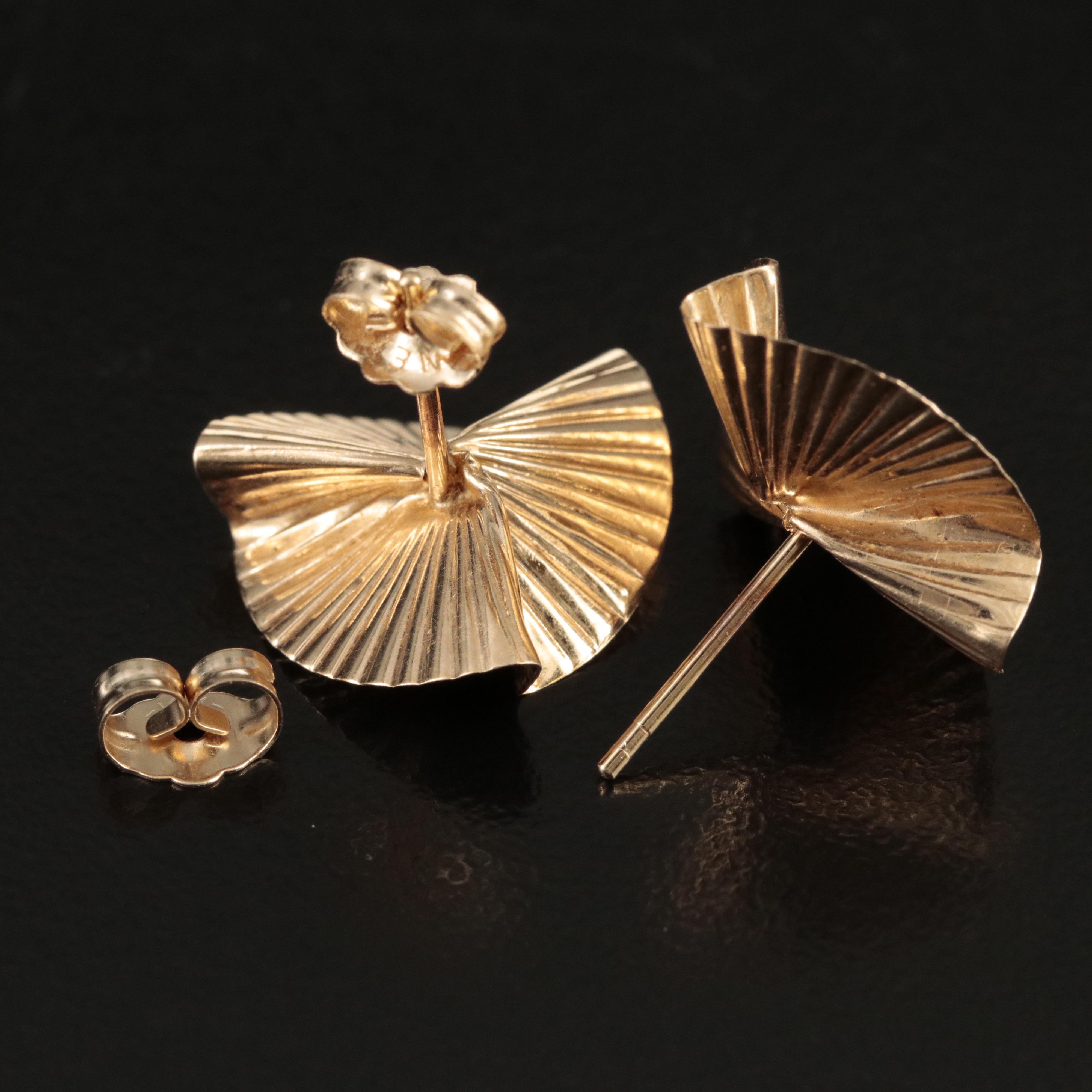 14K Fluted Pinwheel Earrings